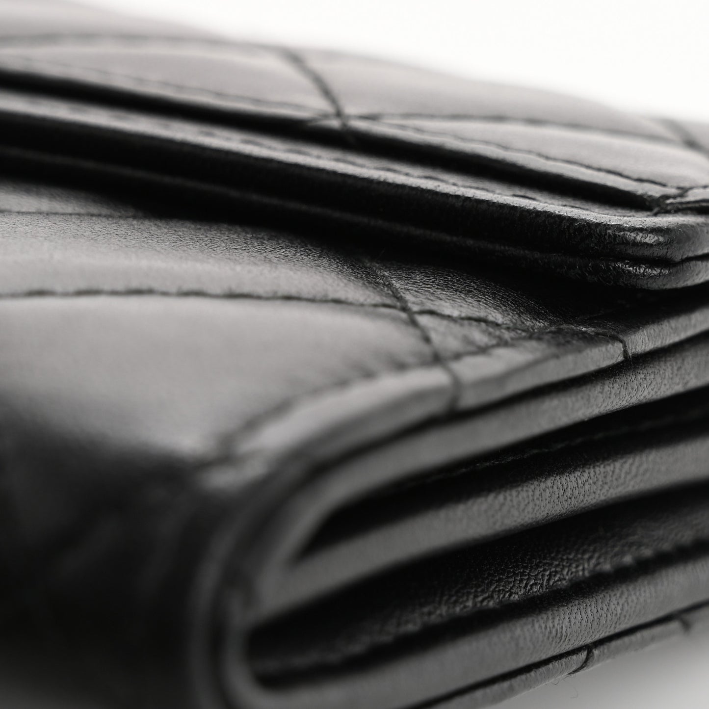 Lambskin Quilted CC Chic Gusset Wallet Black