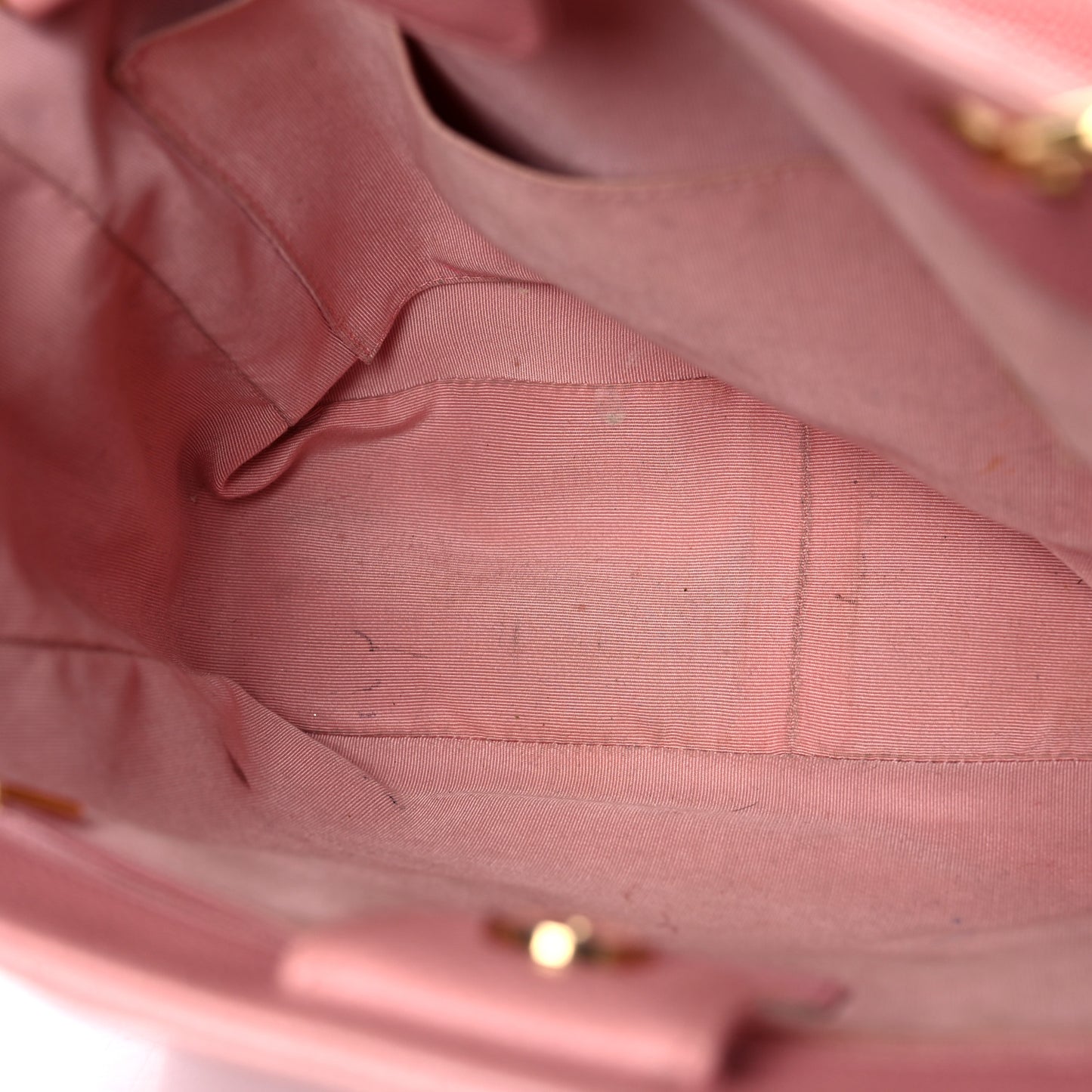 Caviar Quilted Petit Shopping Tote PST Pink