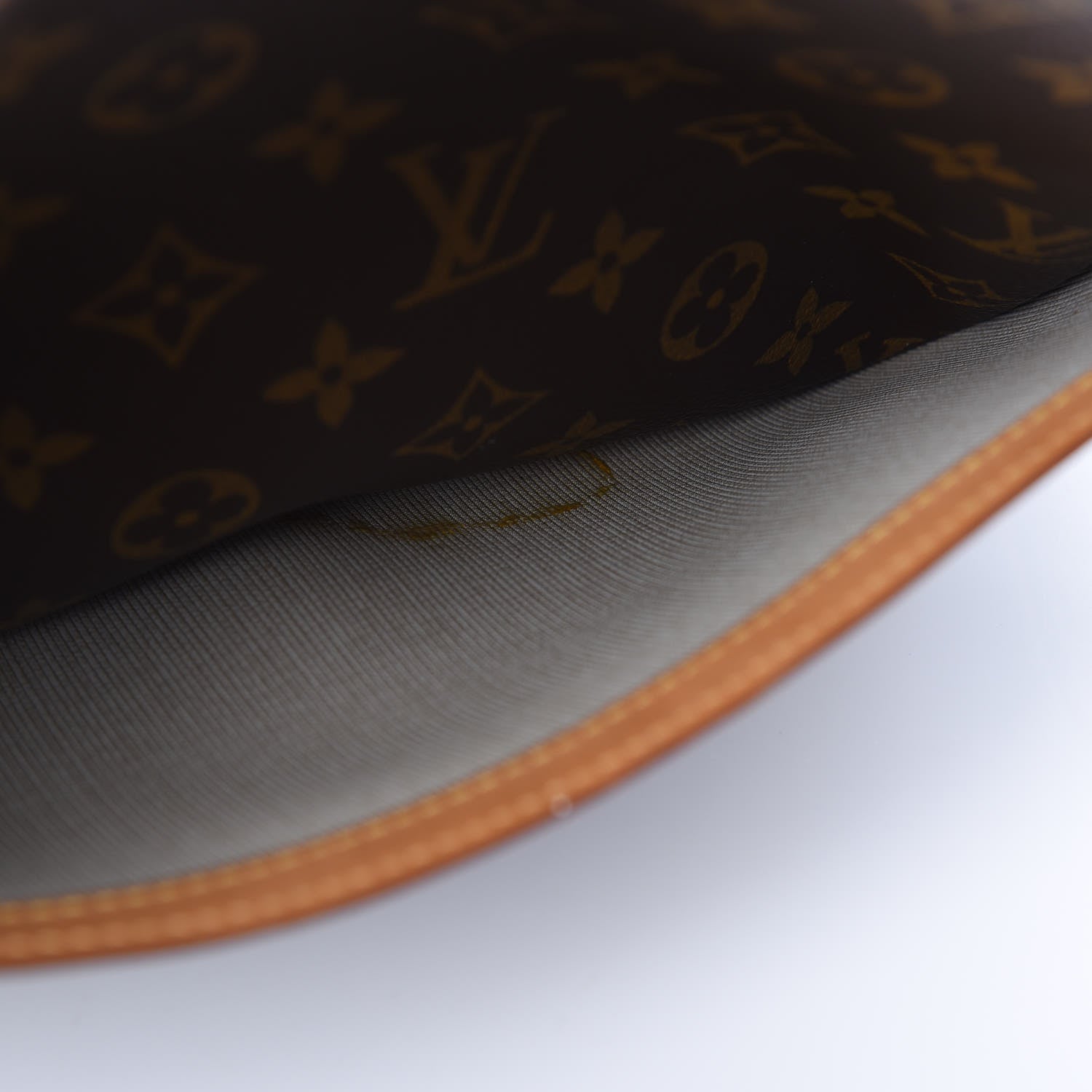 Louis Vuitton Monogram Reporter PM 8 of 19