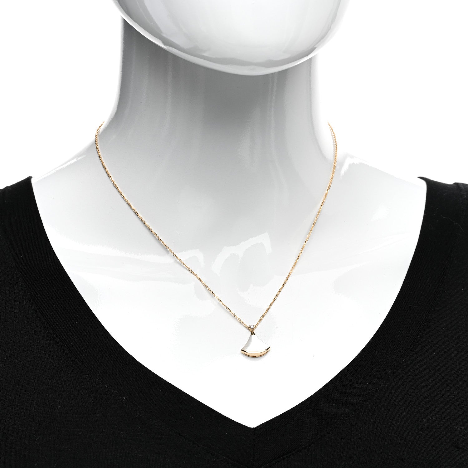 Bulgari 18K Yellow Gold Diamond Mother of Pearl Small Divas' Dream Pendant Necklace 2 of 5