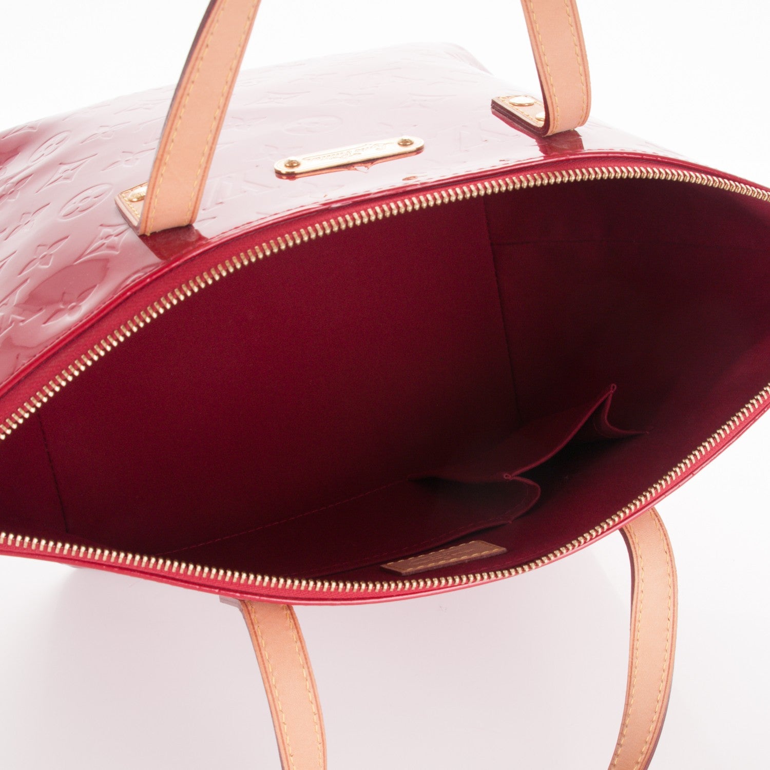 Louis Vuitton Vernis Bellevue PM Pomme D'Amour 5 of 6