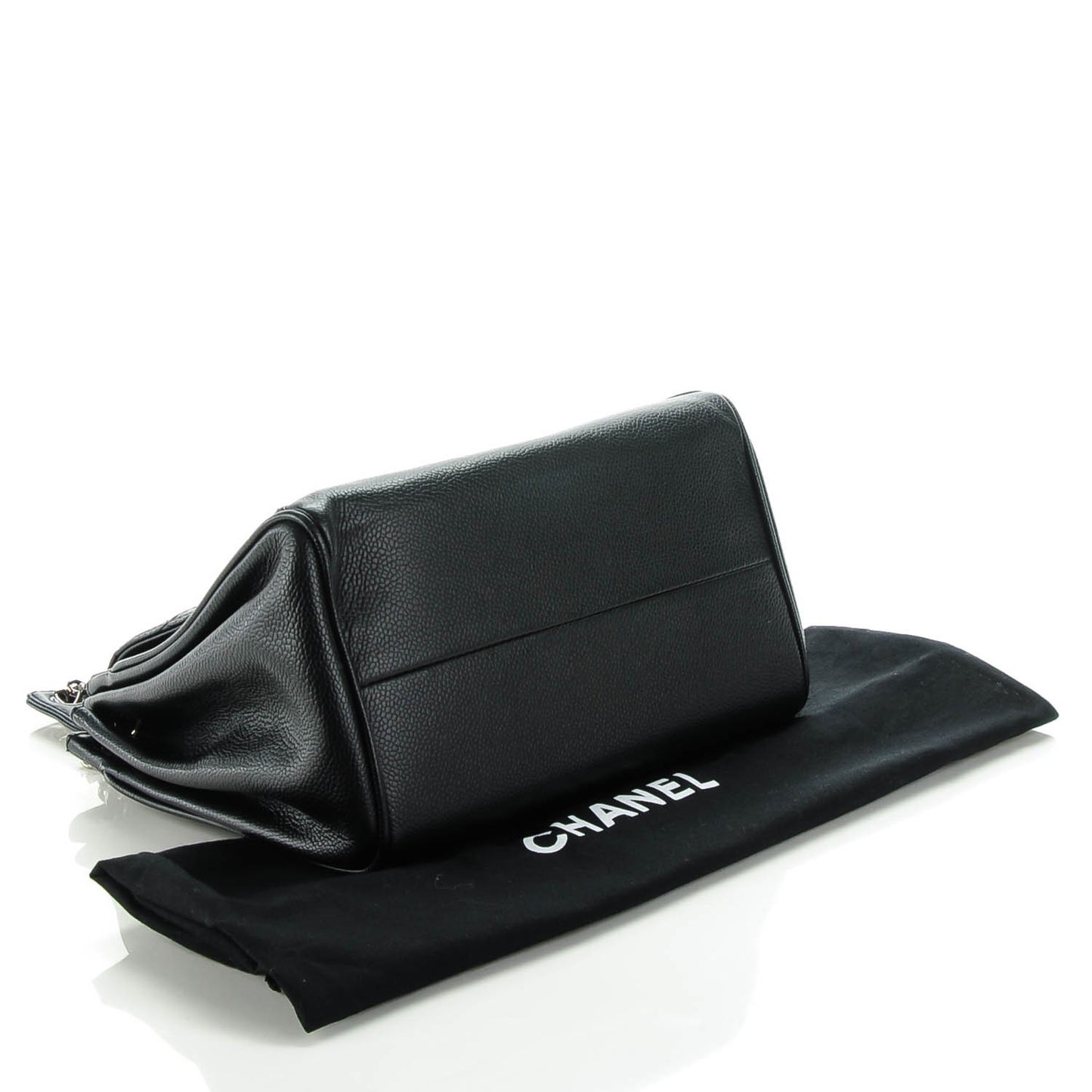 Caviar Small Accordion Flap Black