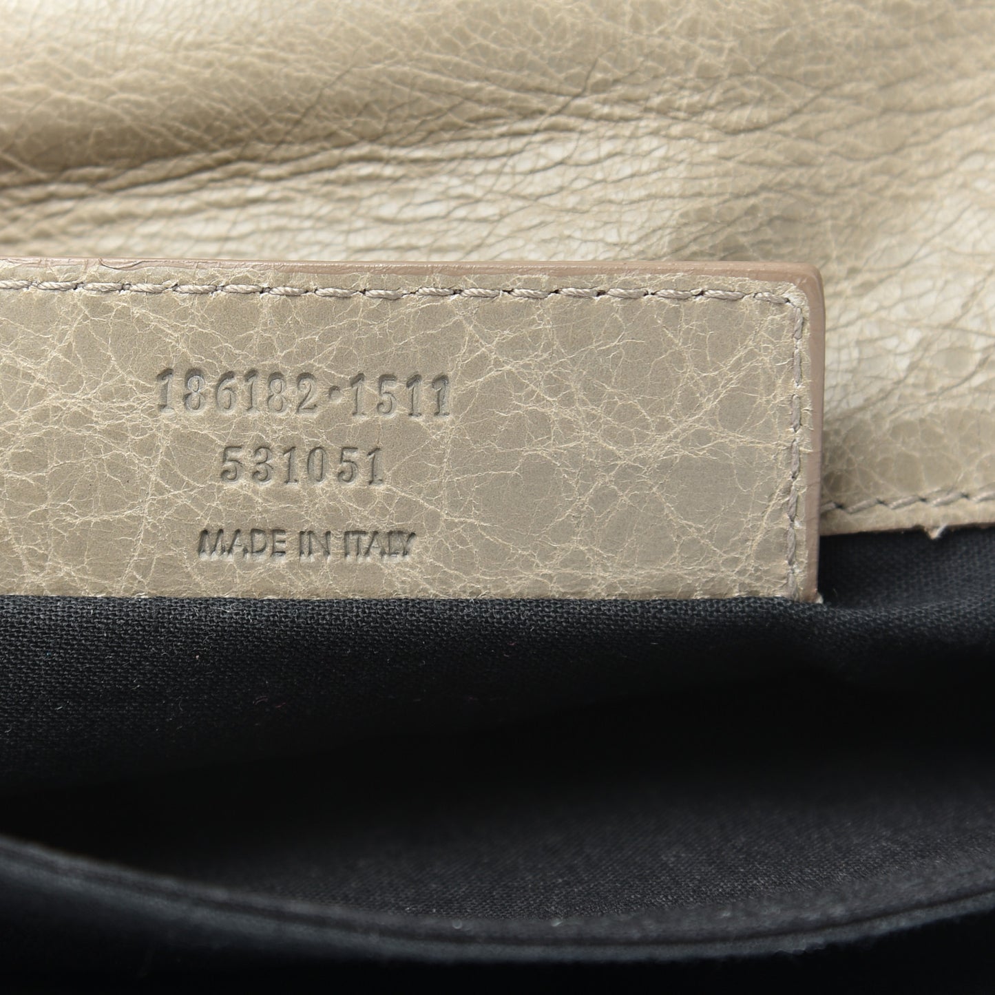 Agneau Giant 21 Gold Hardware Envelope Clutch Gris Glace