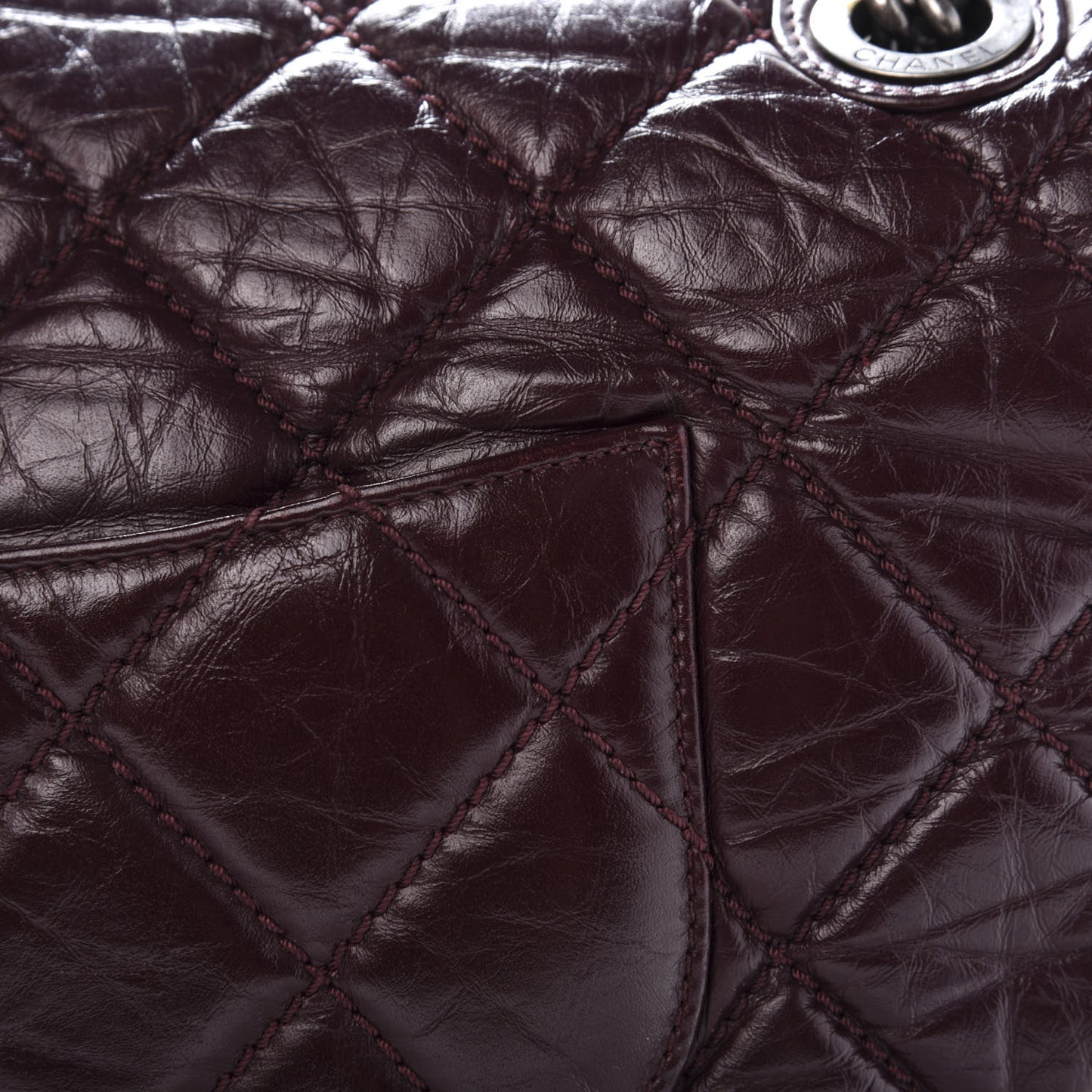 Aged Calfskin Jumbo New Portobello Flap Burgundy