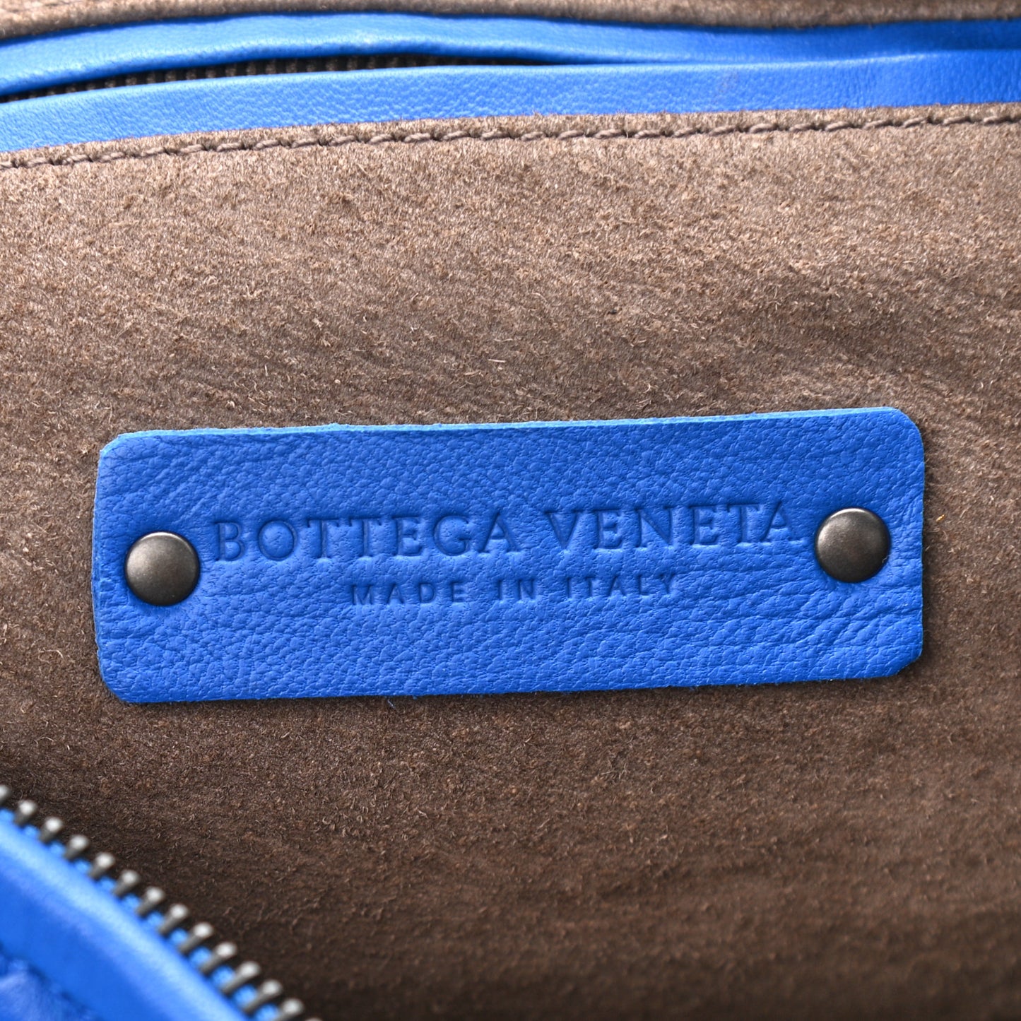 Nappa Intrecciato Medium Veneta Hobo Cobalt