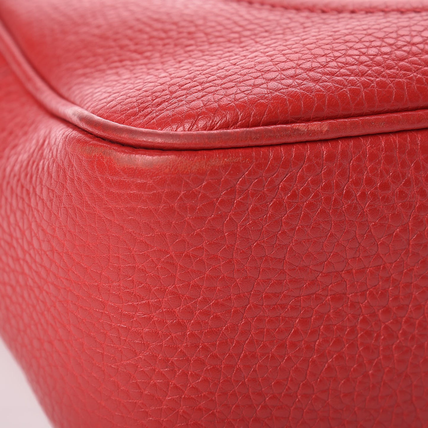 Pebbled Calfskin Small Soho Disco Bag Vibrant Red