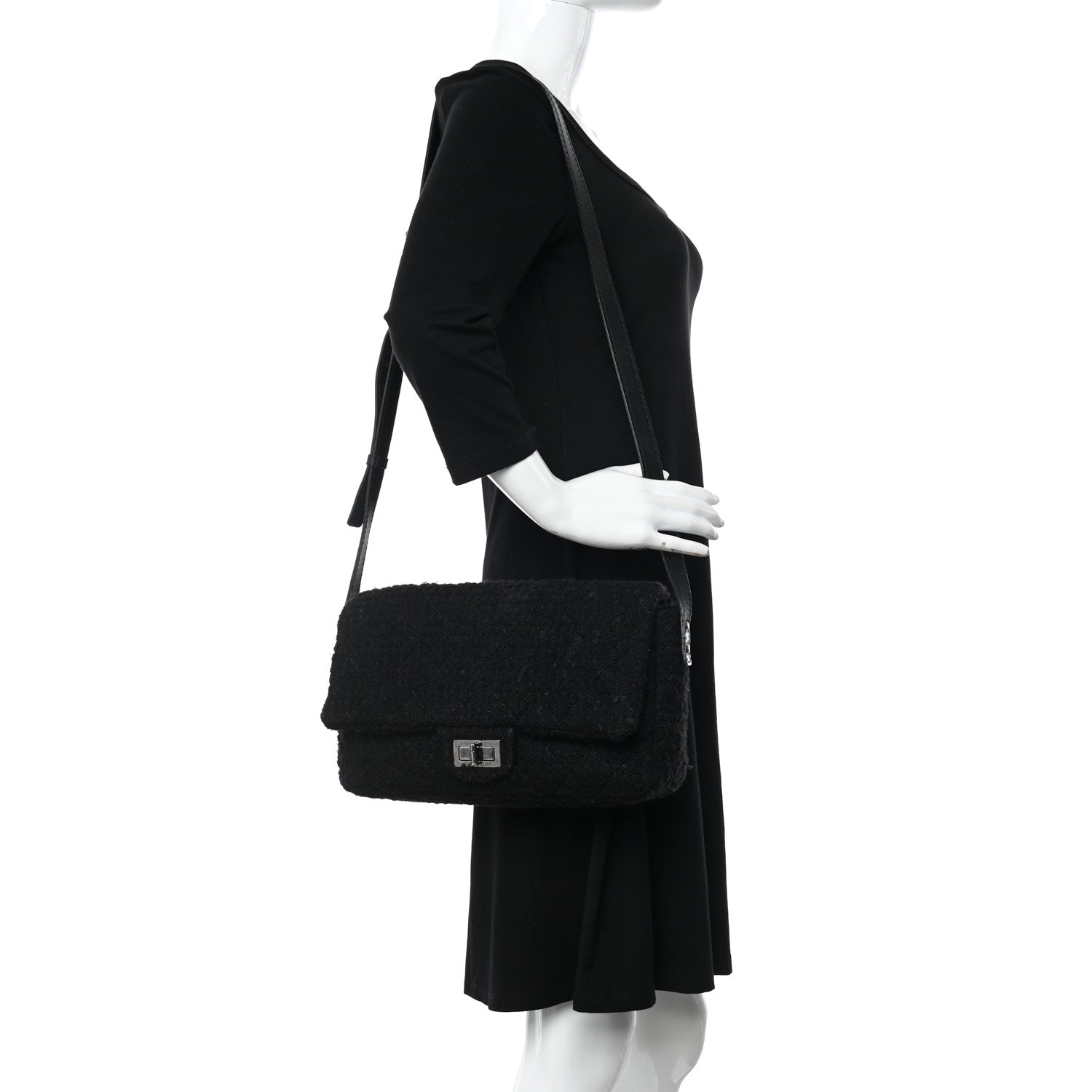 Chanel Easy Tweed Jumbo Reissue Messenger Flap Black 2 of 19