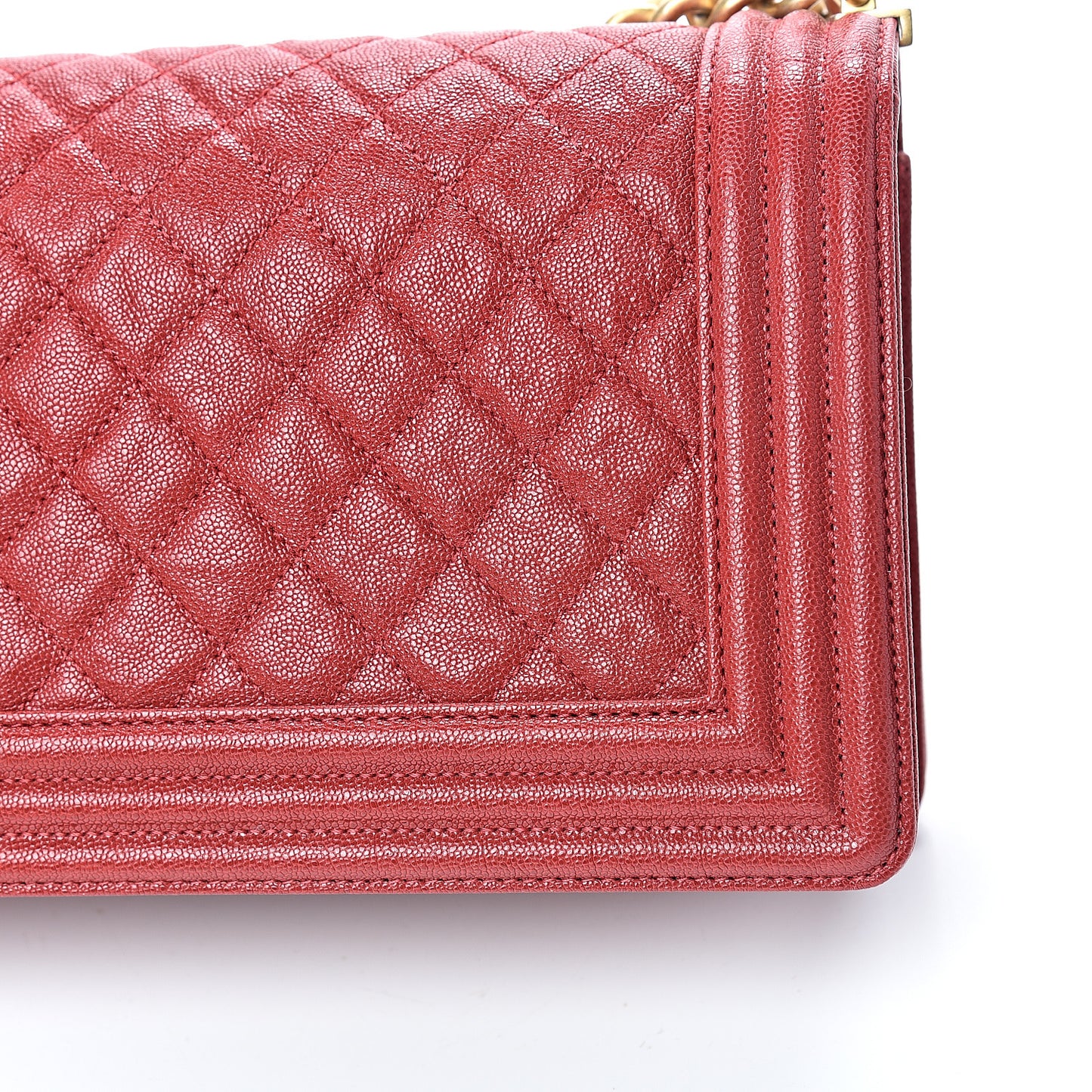 Caviar Quilted Medium Boy Flap Red