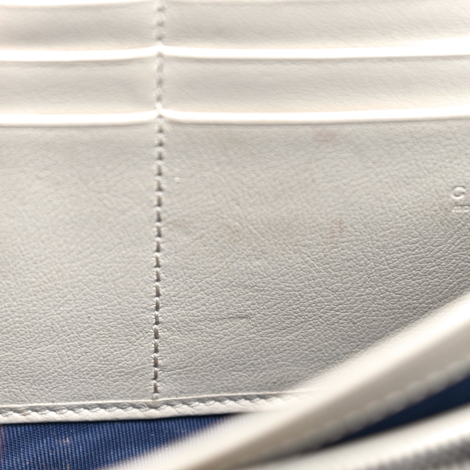 Gucci Vintage Effect Calfskin Matelasse Diagonal Torchon GG Marmont Chain Wallet Mystic White Blue Agata 13 of 21