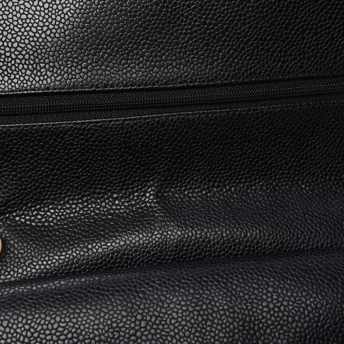 Caviar Quilted Medium Double Flap Black