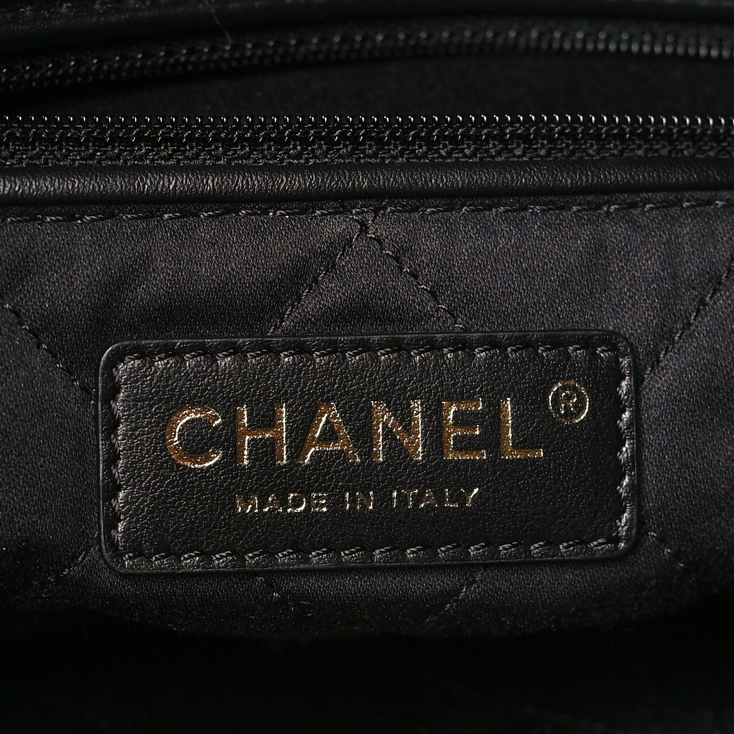 Tweed Quilted Chanel 22 Black Ecru