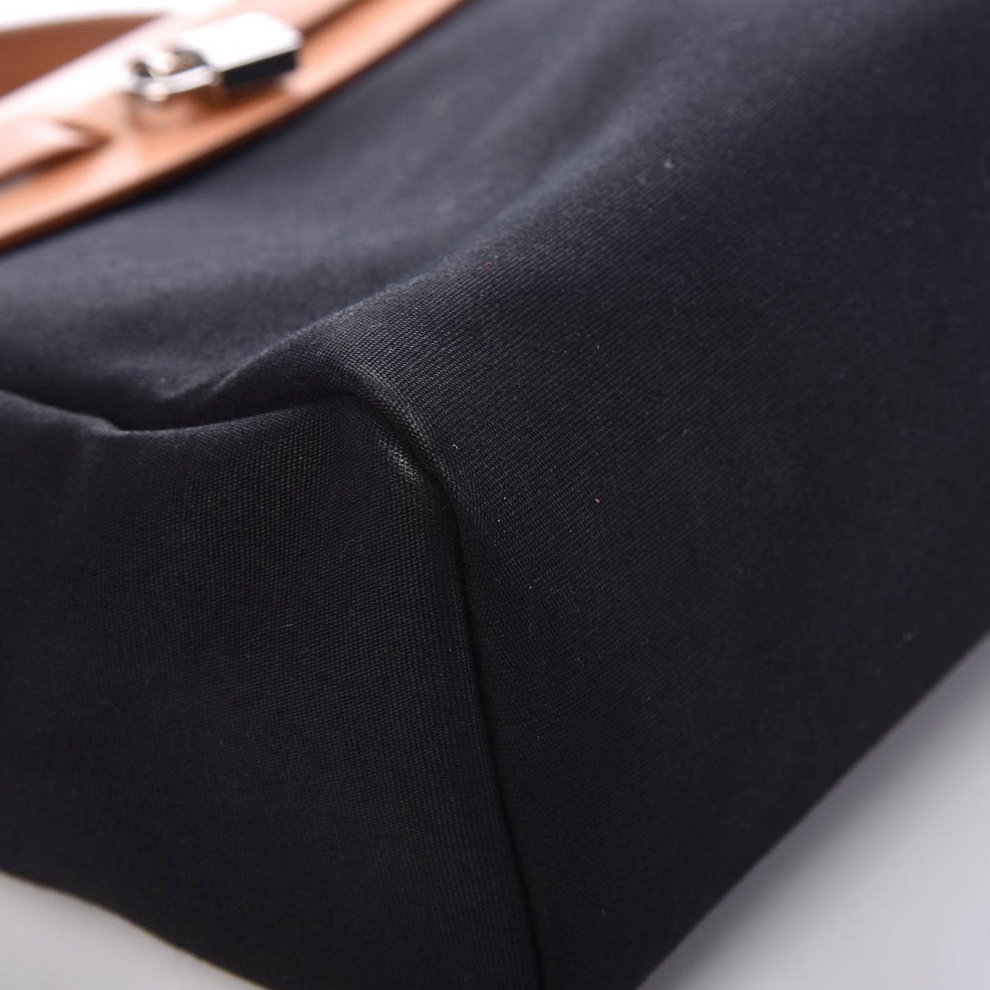 Toile Vache Calfskin Herbag 30 PM Black Natural