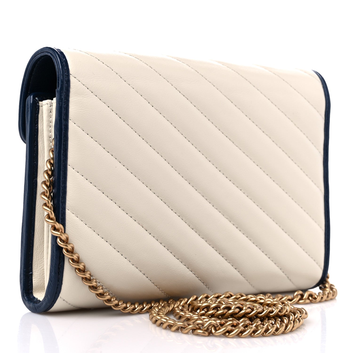 Gucci Vintage Effect Calfskin Matelasse Diagonal Torchon GG Marmont Chain Wallet Mystic White Blue Agata 3 of 10