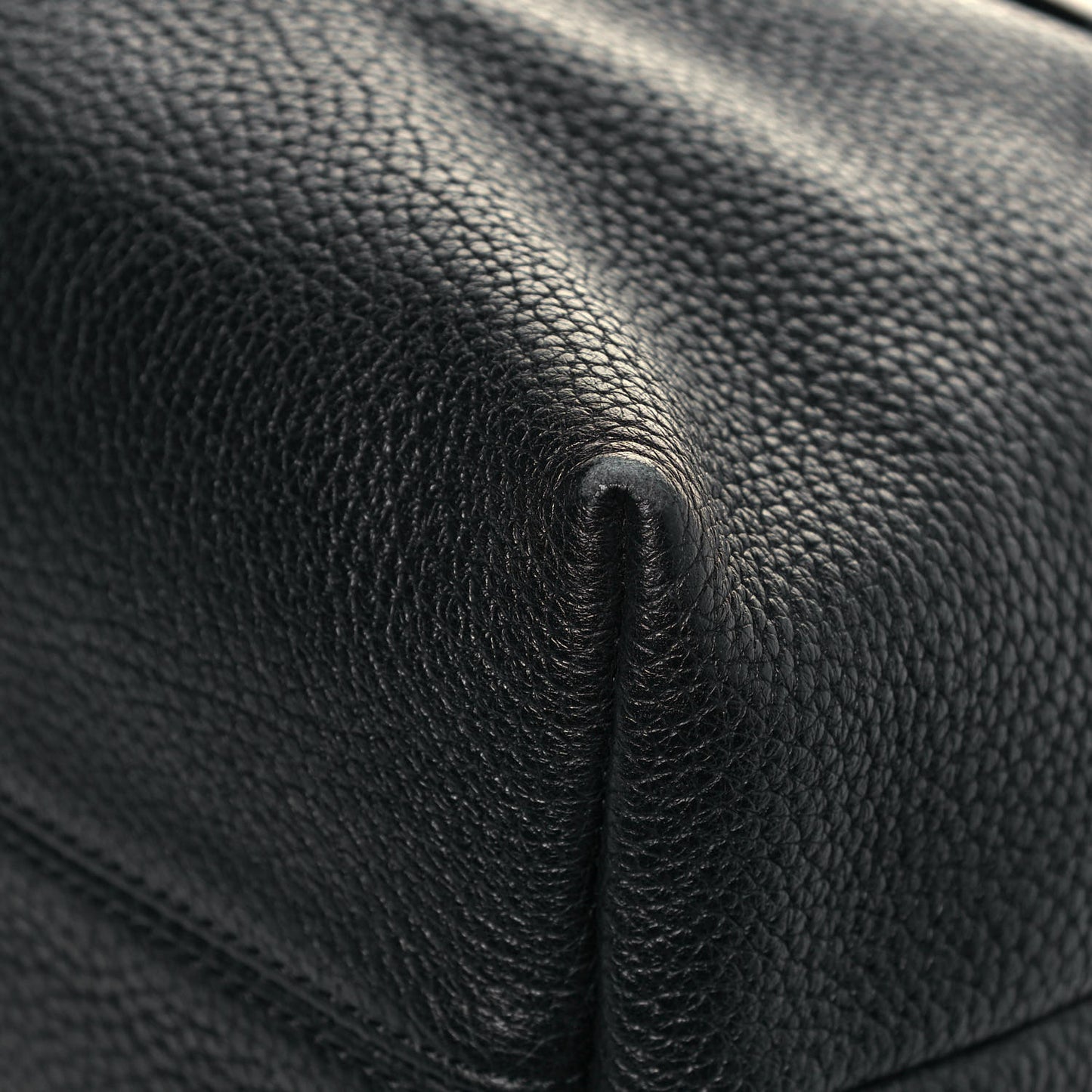 London Grainy Calfskin Medium Baynard Tote Black