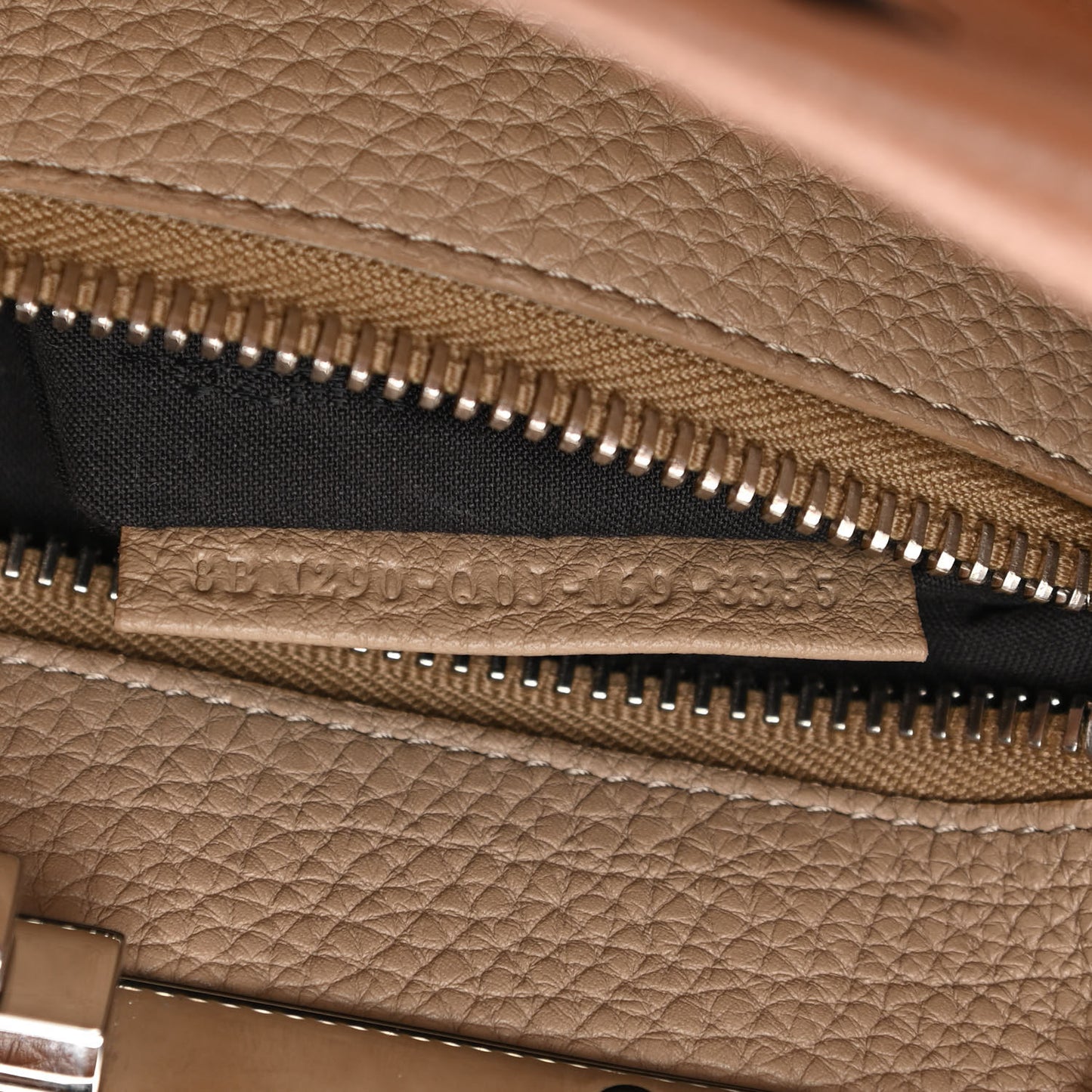 Cuoio Romano Selleria Bi-Color Medium Peekaboo Iconic Satchel Mou Deserto