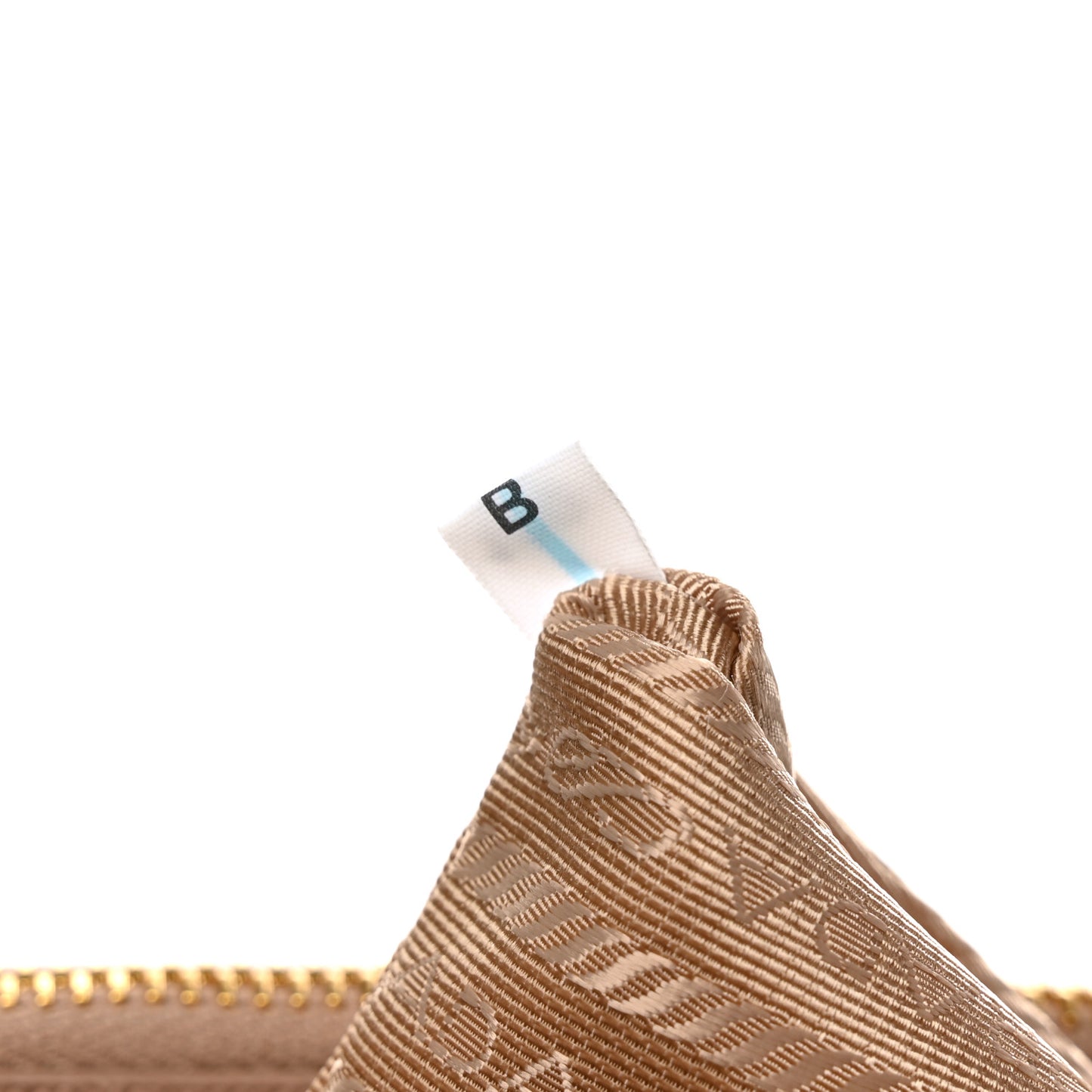 Saffiano Medium Galleria Double Zip Tote Cammeo