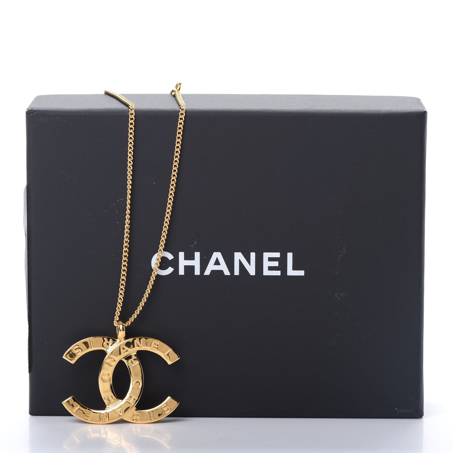 Metal CC Paris Button Necklace Gold