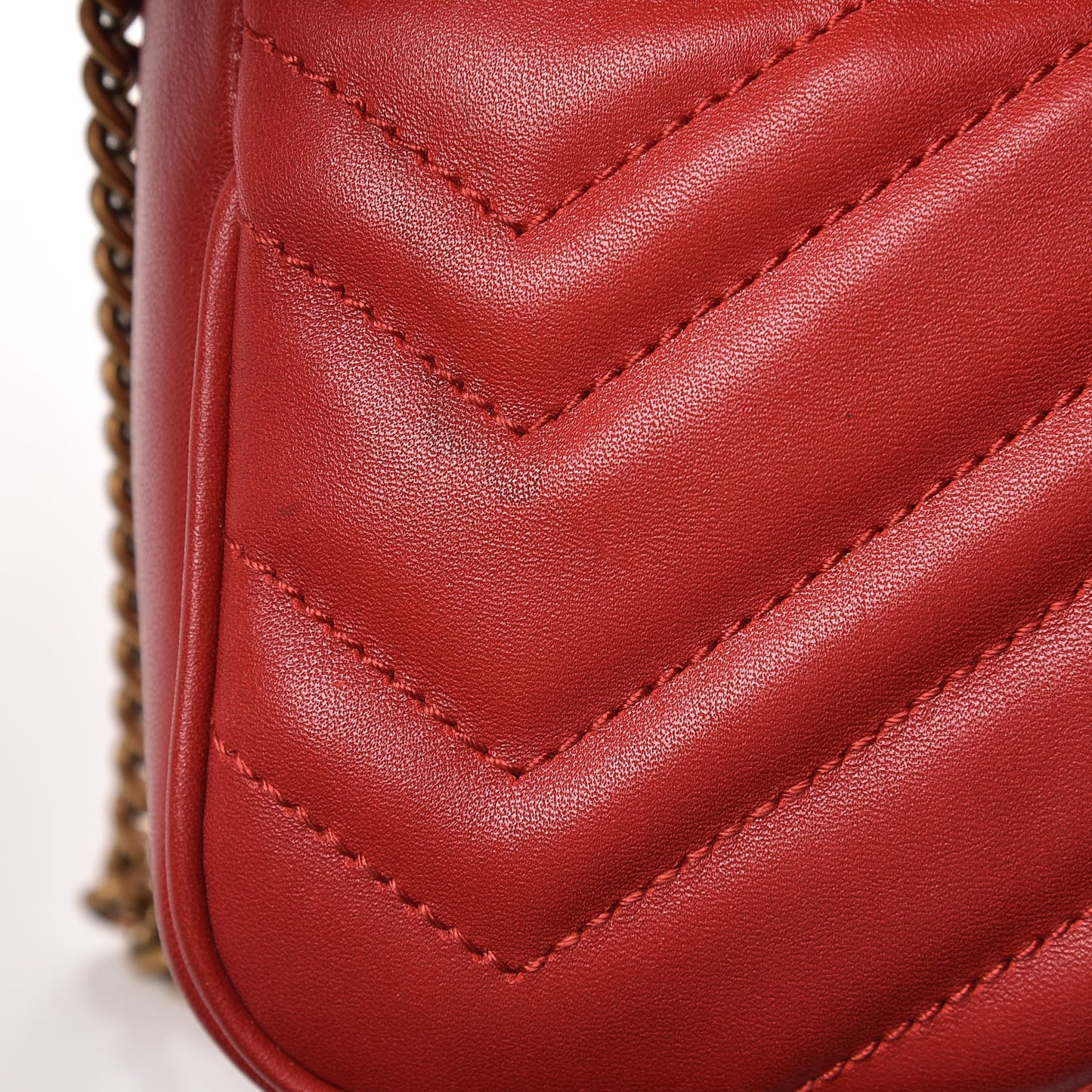 Calfskin Matelasse Super Mini GG Marmont Shoulder Bag Hibiscus Red