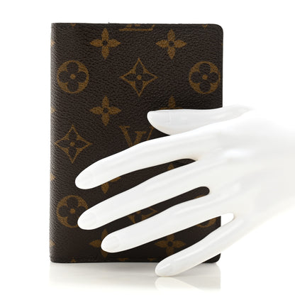 Louis Vuitton Monogram Small Ring Agenda 2 of 10