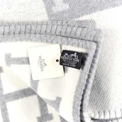 Hermes Wool Cashmere Avalon III Blanket Ecru Gris Clair 3 of 4