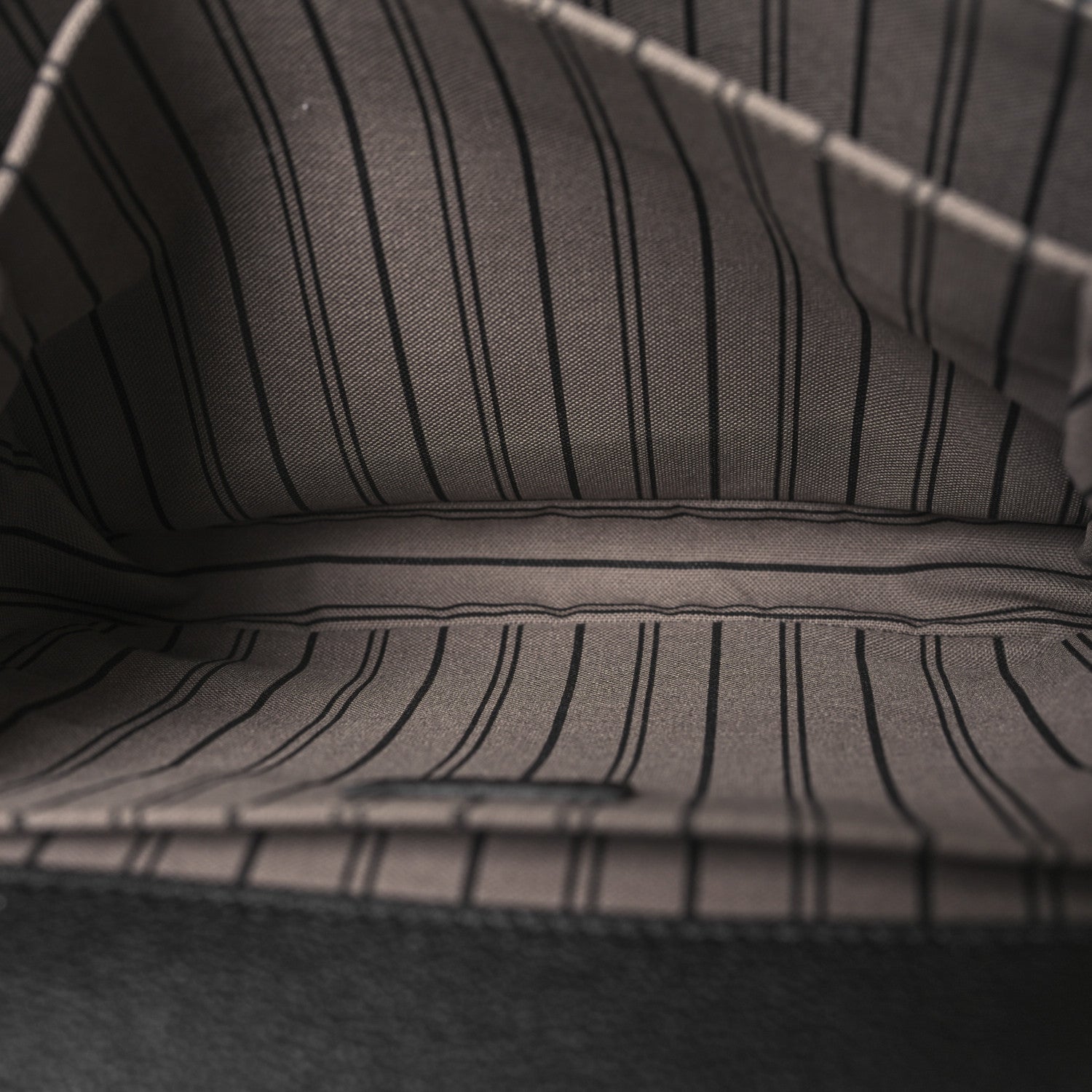 Louis Vuitton Empreinte Pochette Metis Black 5 of 10