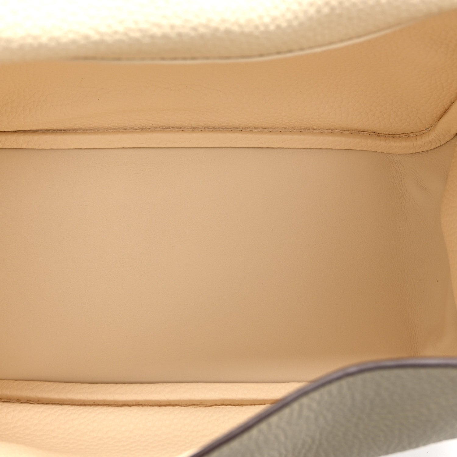 Hermes Taurillon Clemence Lindy 26 Nata 5 of 10