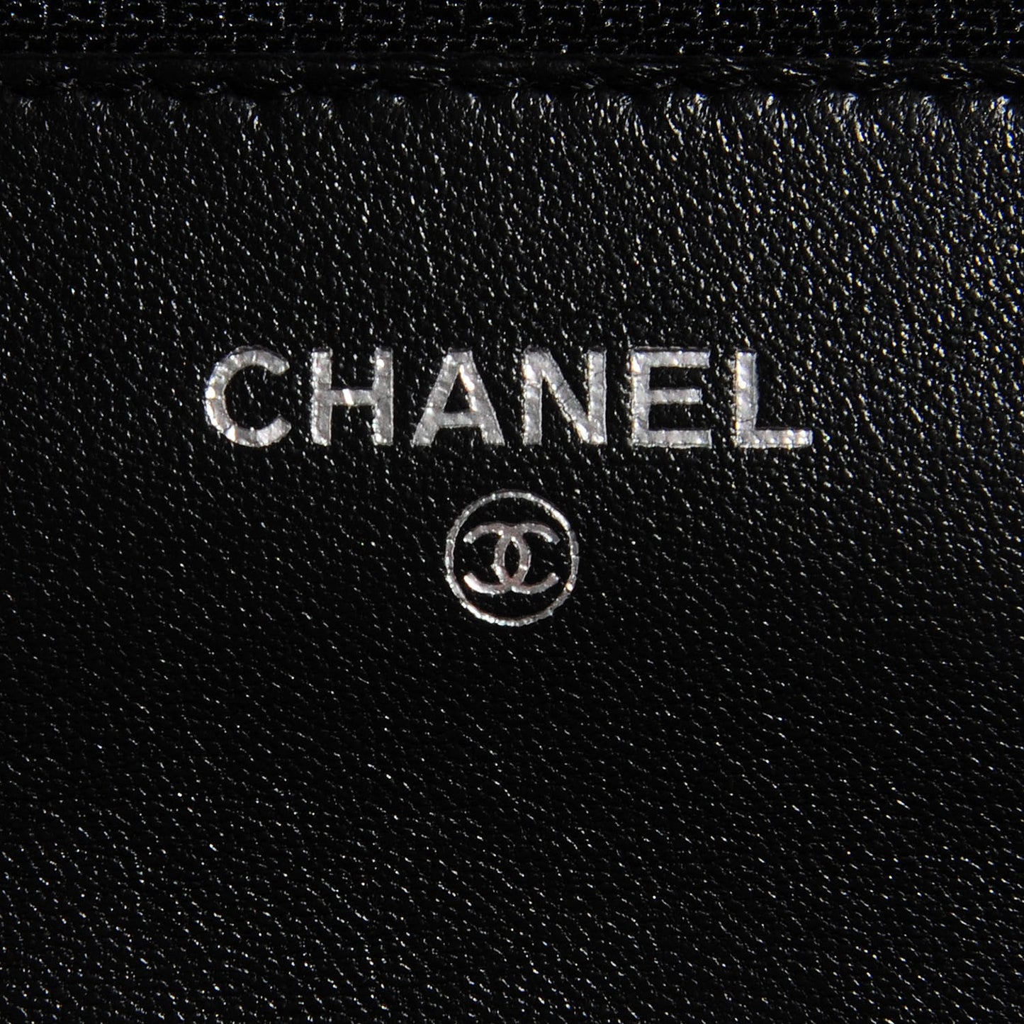 Lambskin Quilted Wallet on Chain WOC Black