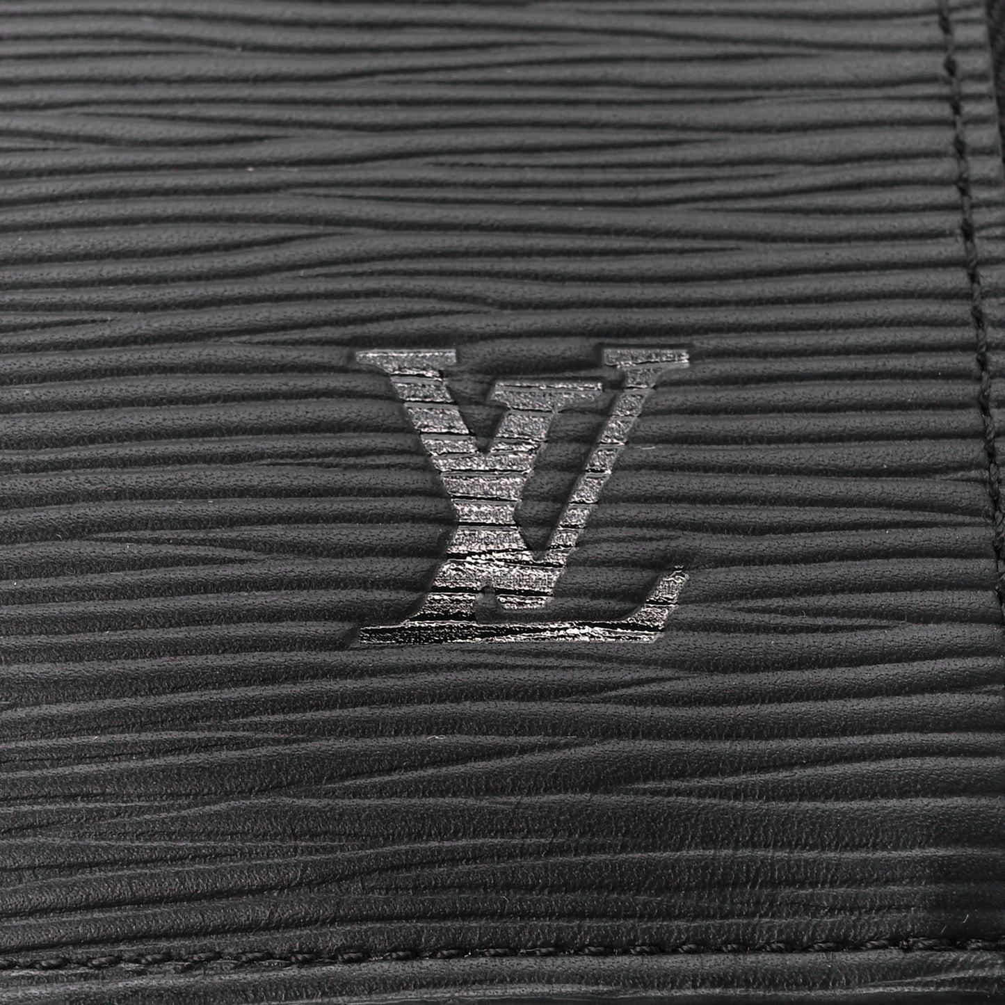 X Supreme Epi Pochette Jour GM Black