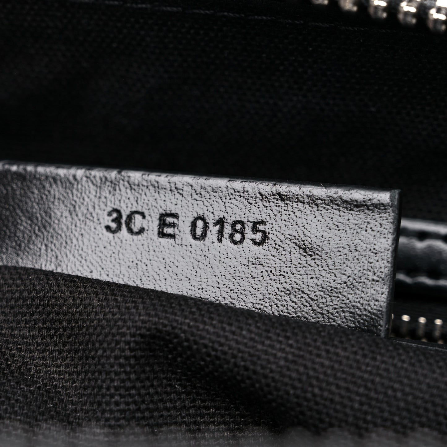 Shiny Lord Calfskin Medium Antigona Black