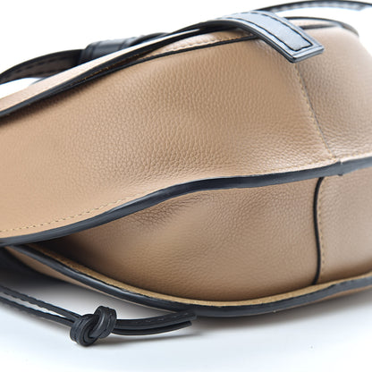 Loewe Grained Calfskin Small Gate Crossbody Bag Mocca Black 8 of 9