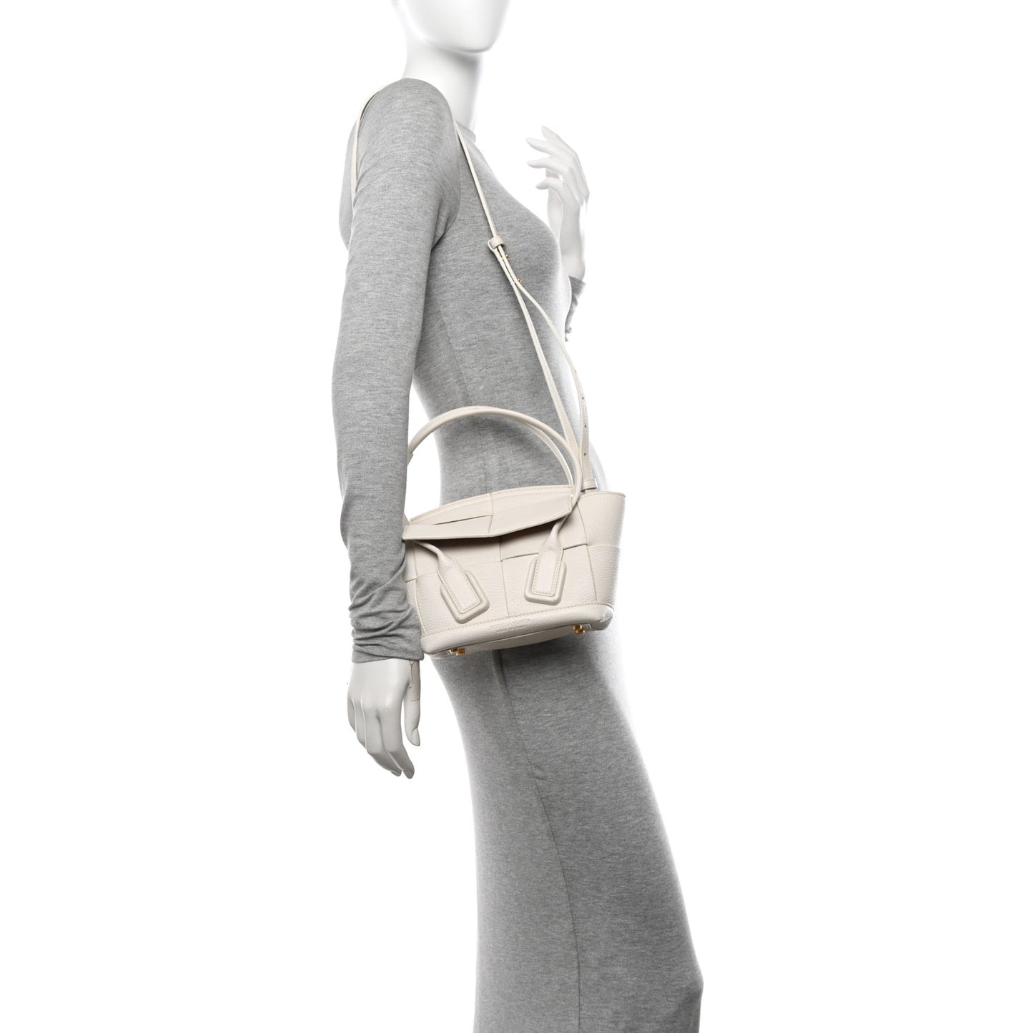 Grained Calfskin Maxi Intrecciato Mini Arco Bianco