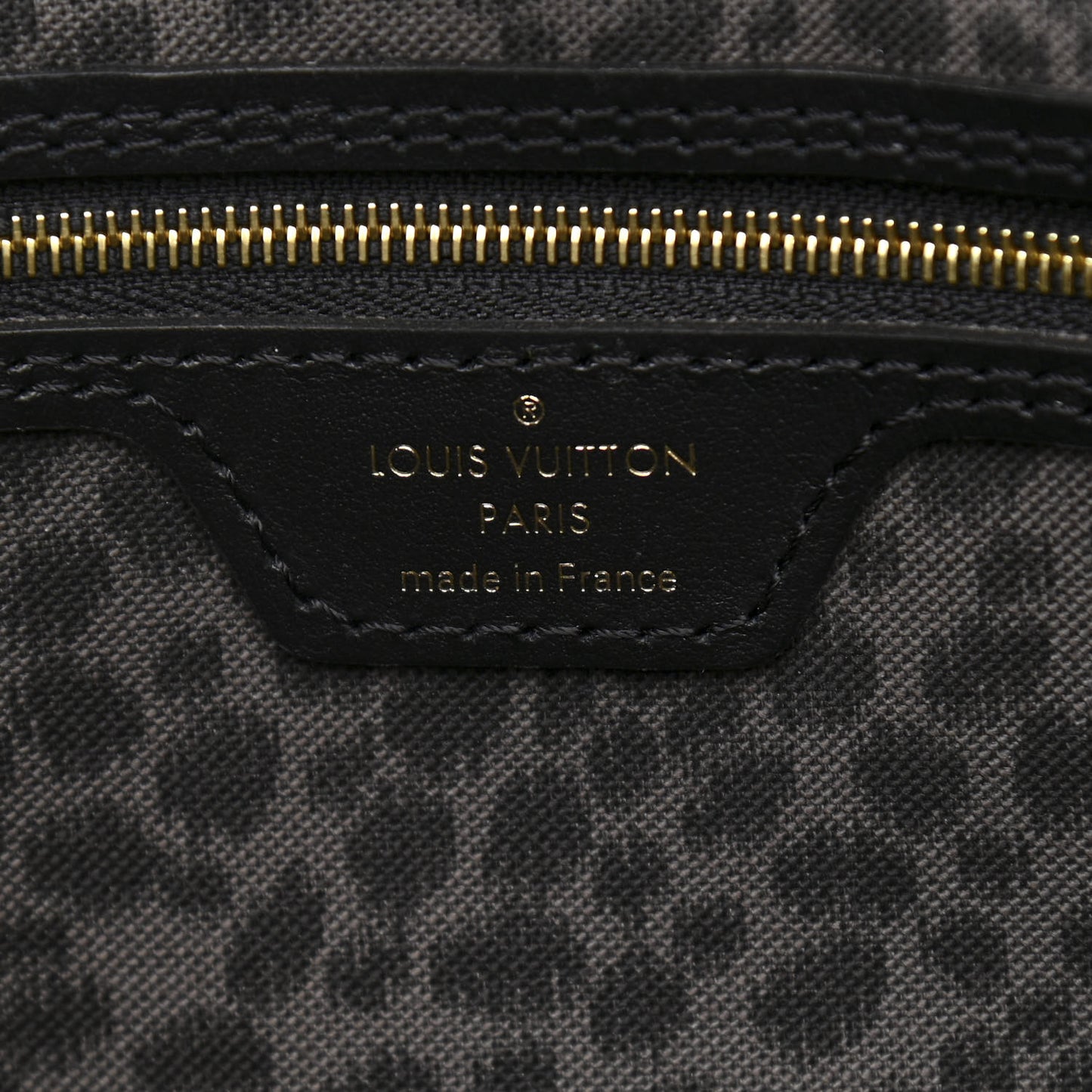 Monogram Giant Wild At Heart Neverfull MM Black