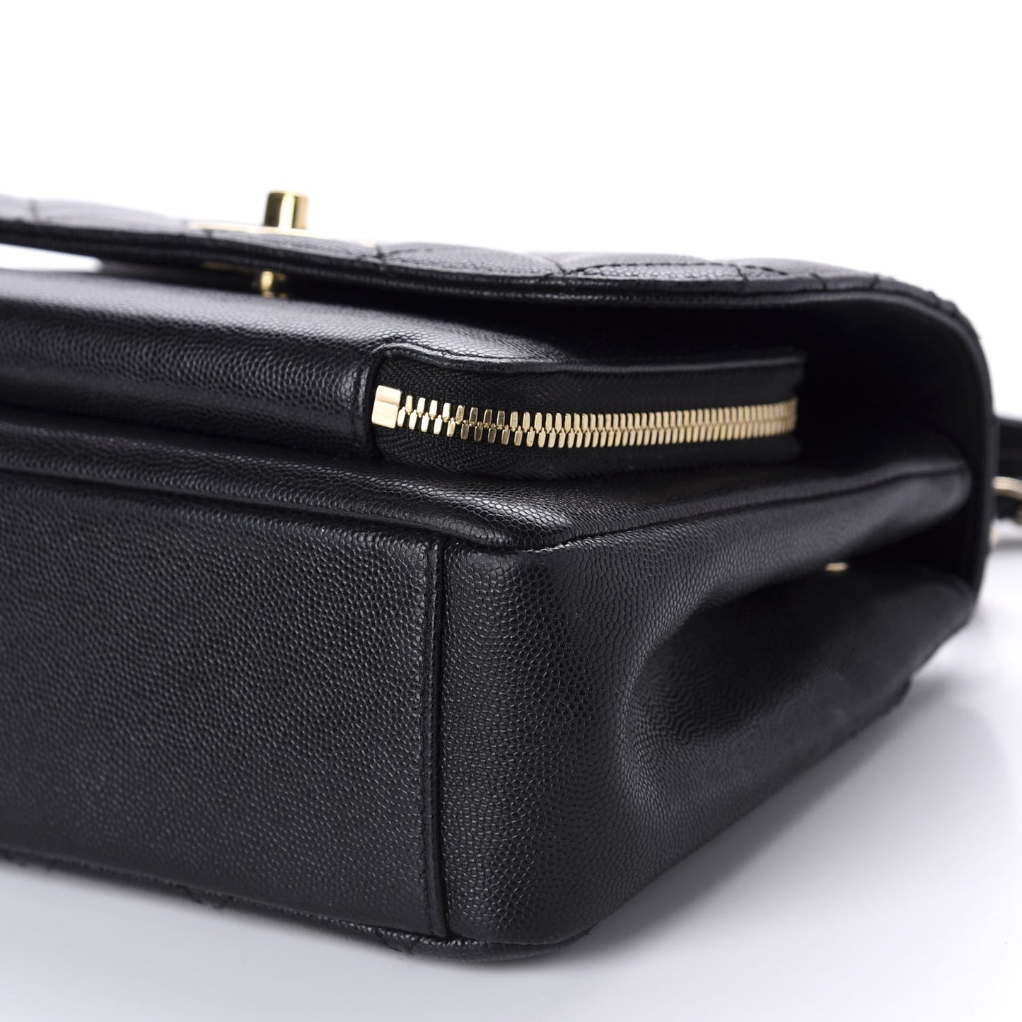 Caviar Quilted Medium Business Affinity Flap Black