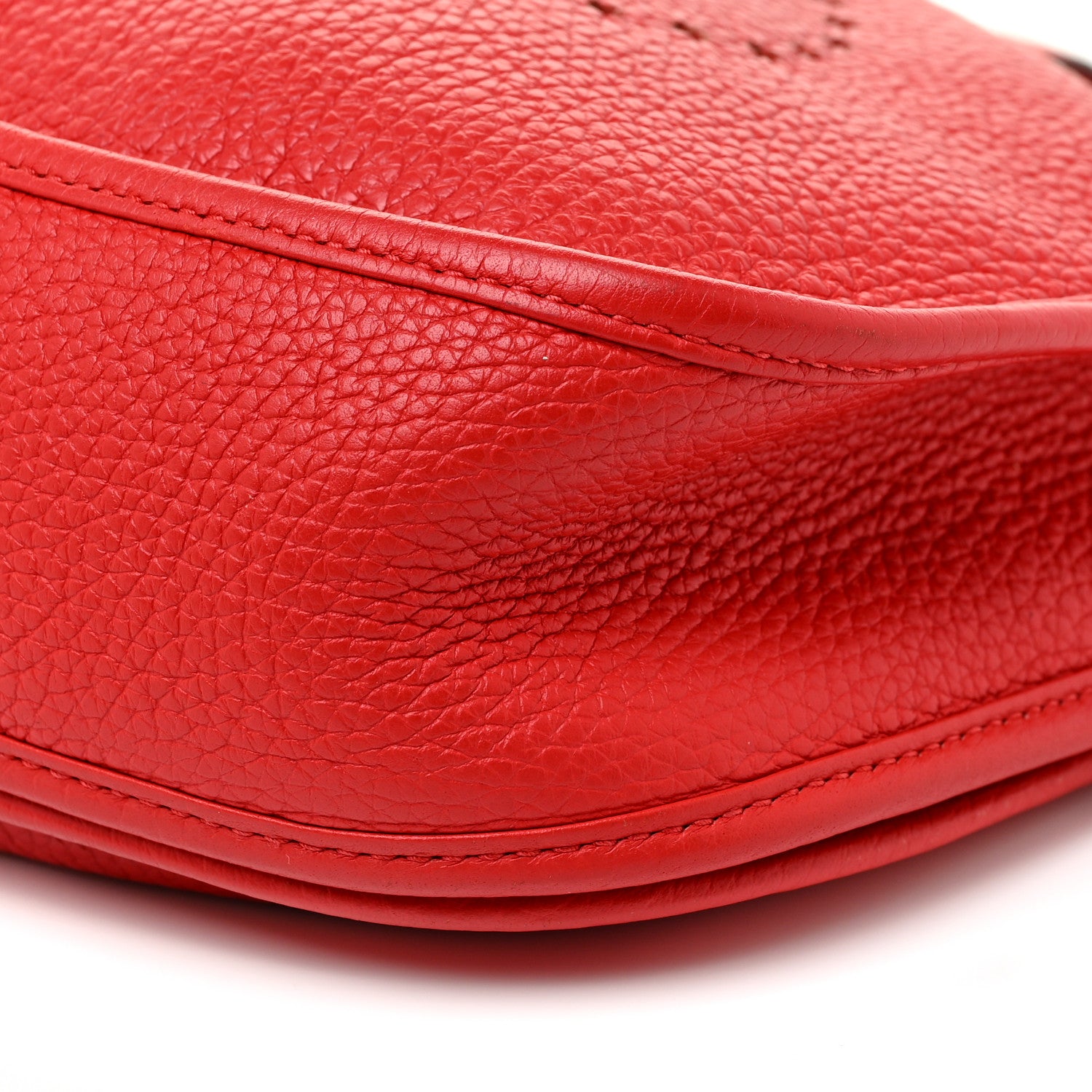 Hermes Taurillon Clemence Evelyne III PM Rouge De Coeur 16 of 29
