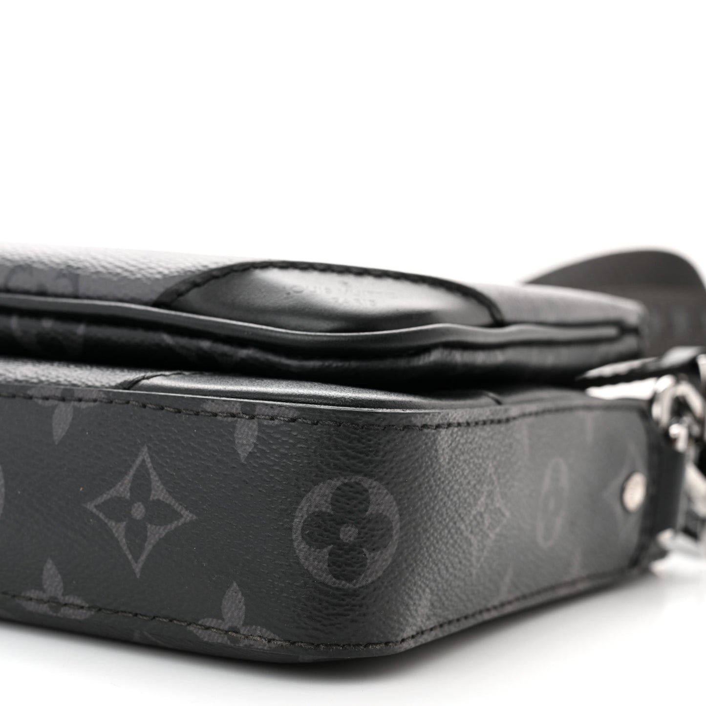 Reverse Monogram Eclipse Trio Messenger