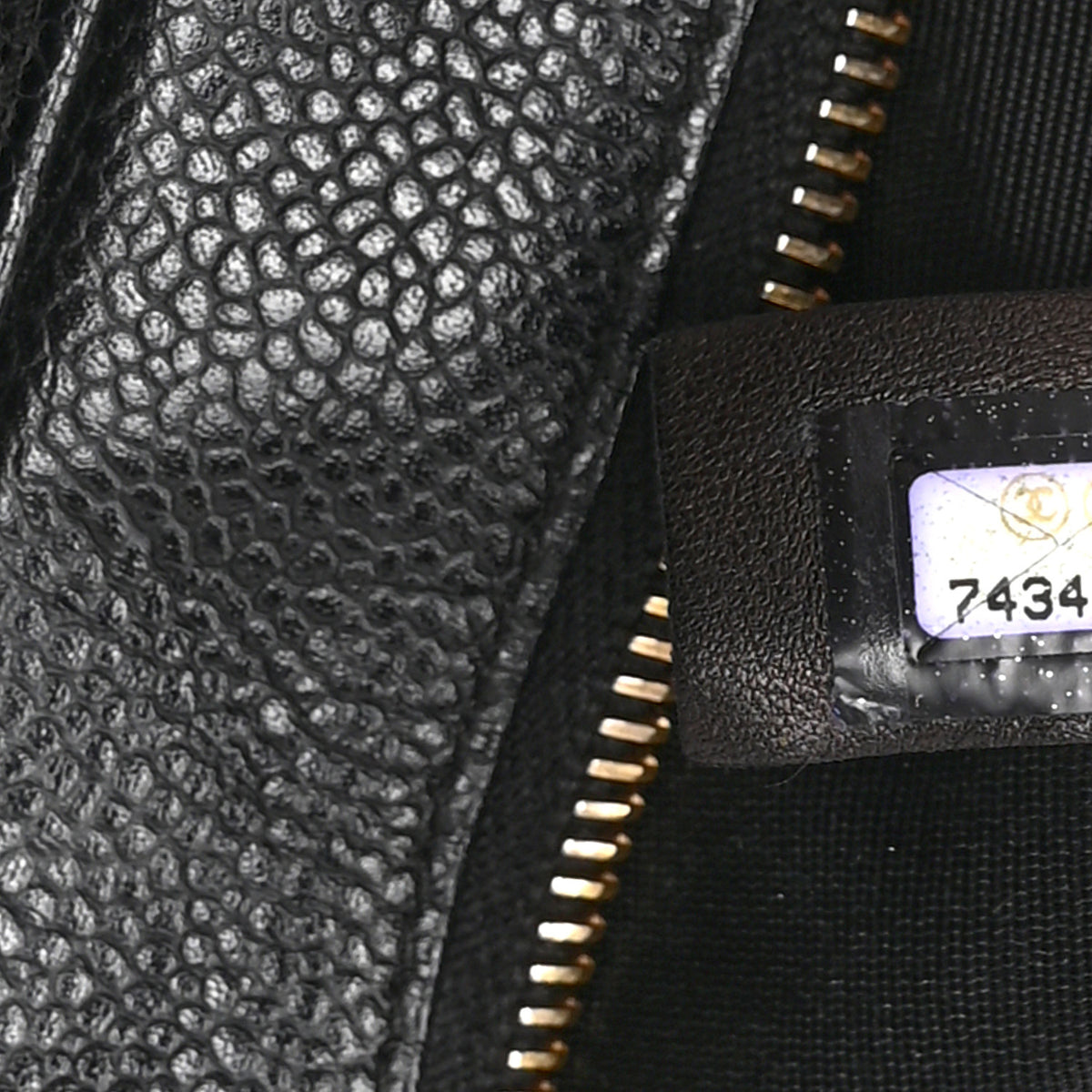 Caviar Quilted Timeless CC Shoulder Bag Black