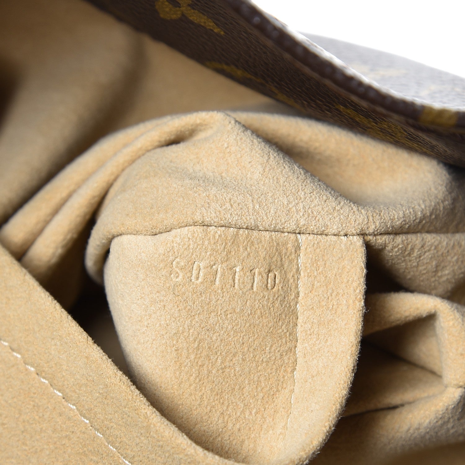 Louis Vuitton Monogram Artsy MM 7 of 9