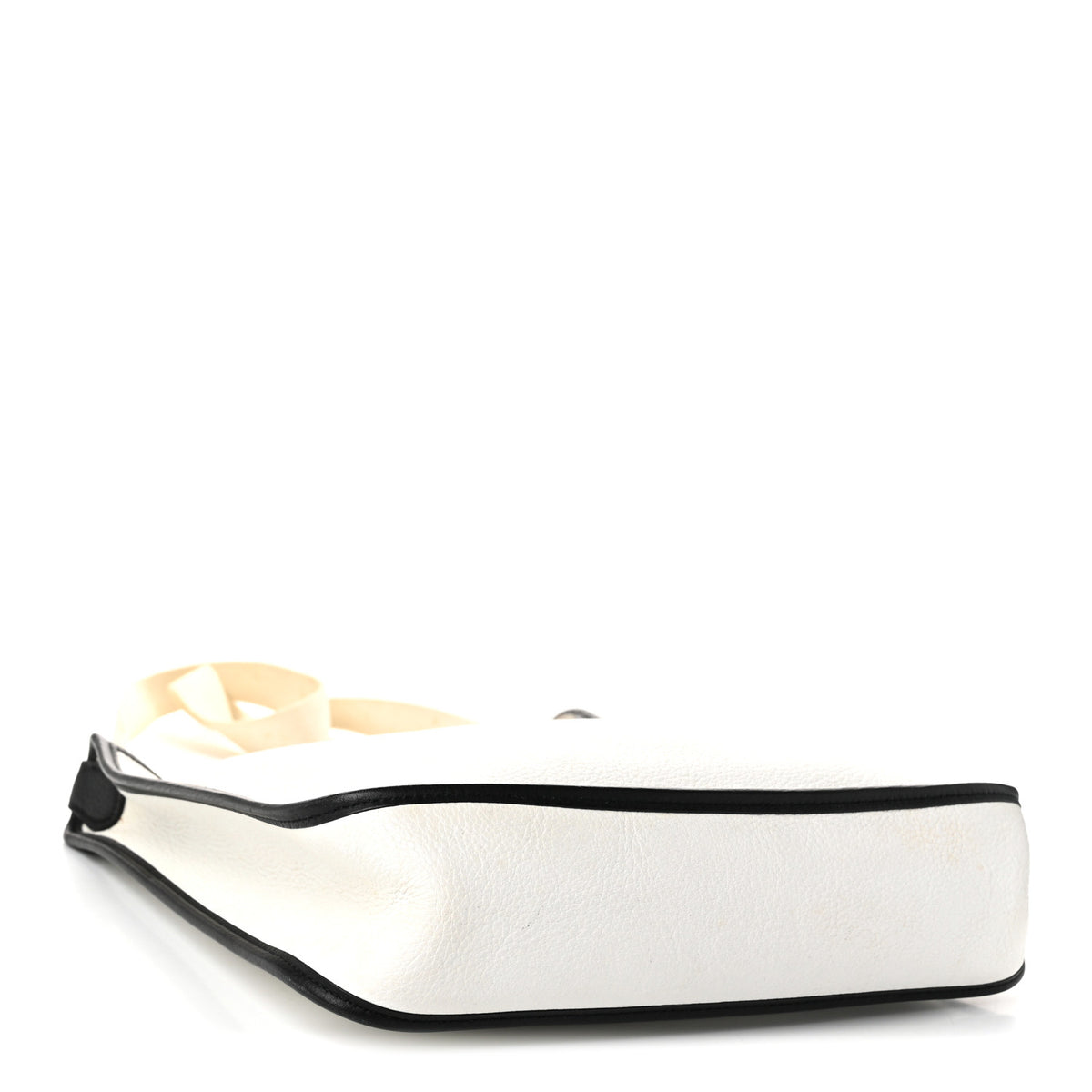 Taurillon Clemence Vespa PM White Black