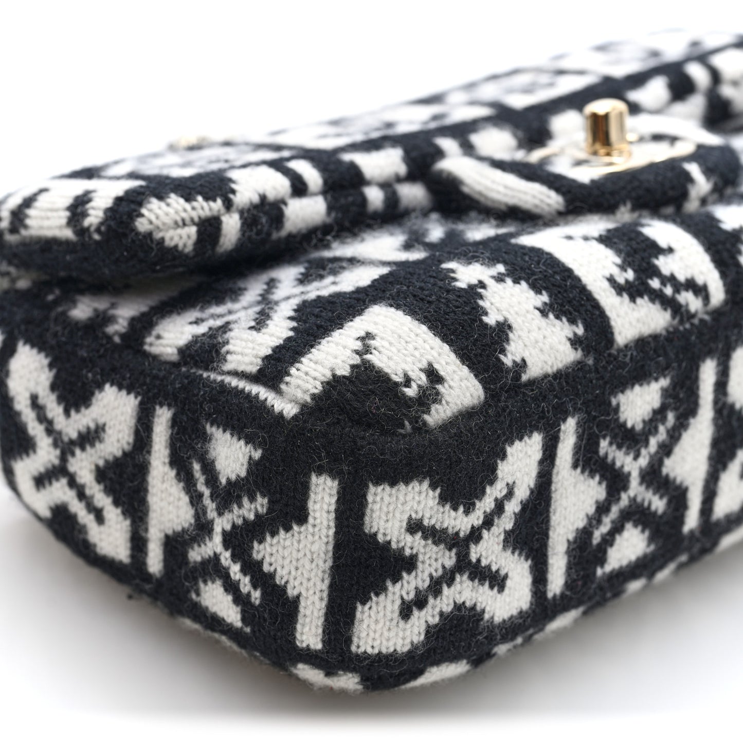 Cashmere Knit Coco Neige Flap Black White