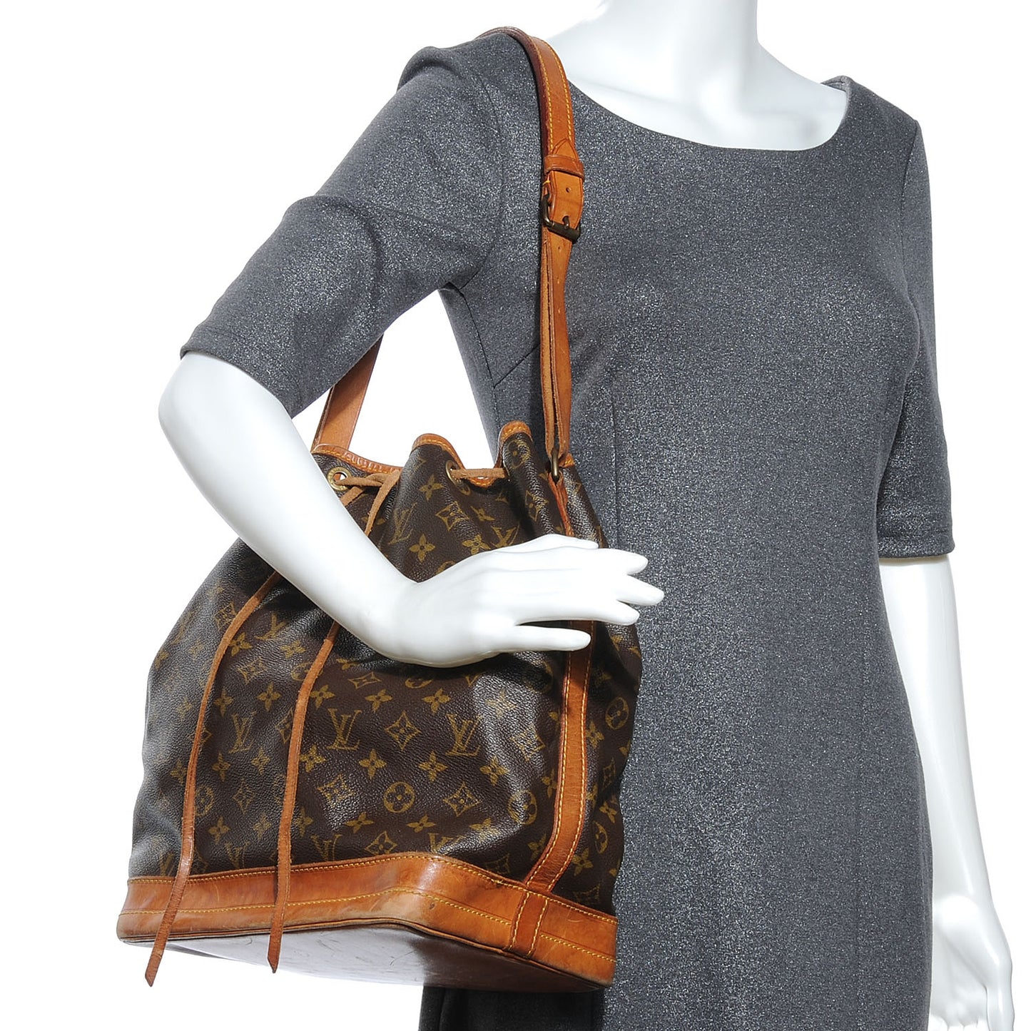 Monogram Noe