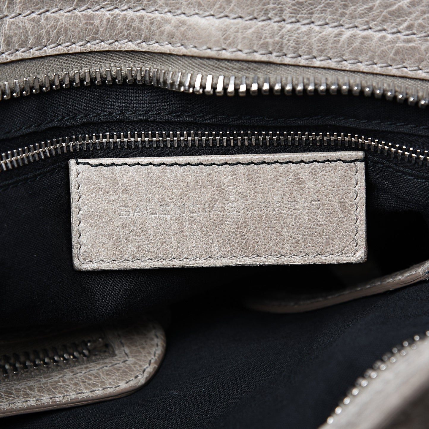 Agneau Giant 21 Silver Hardware City Papyrus