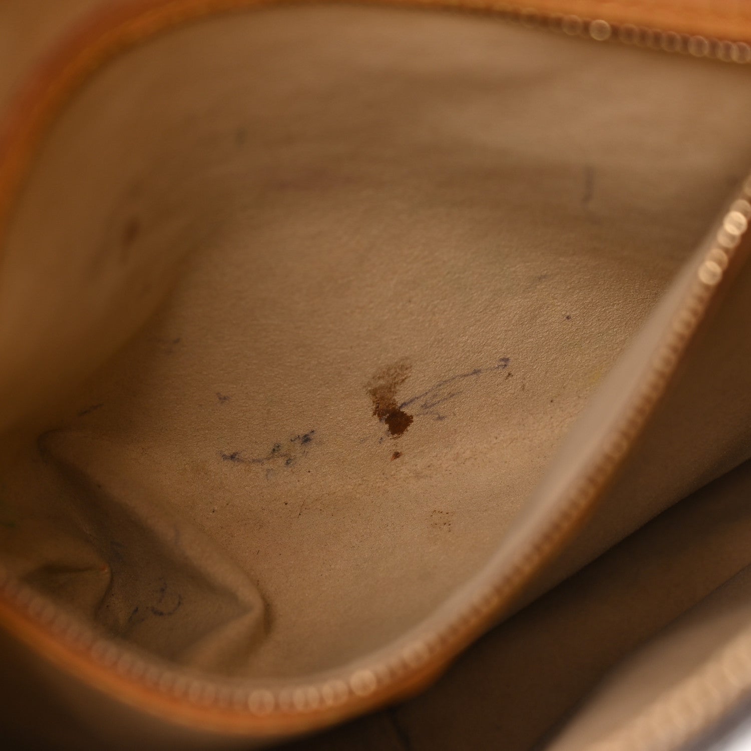 Louis Vuitton Monogram Looping GM 11 of 11