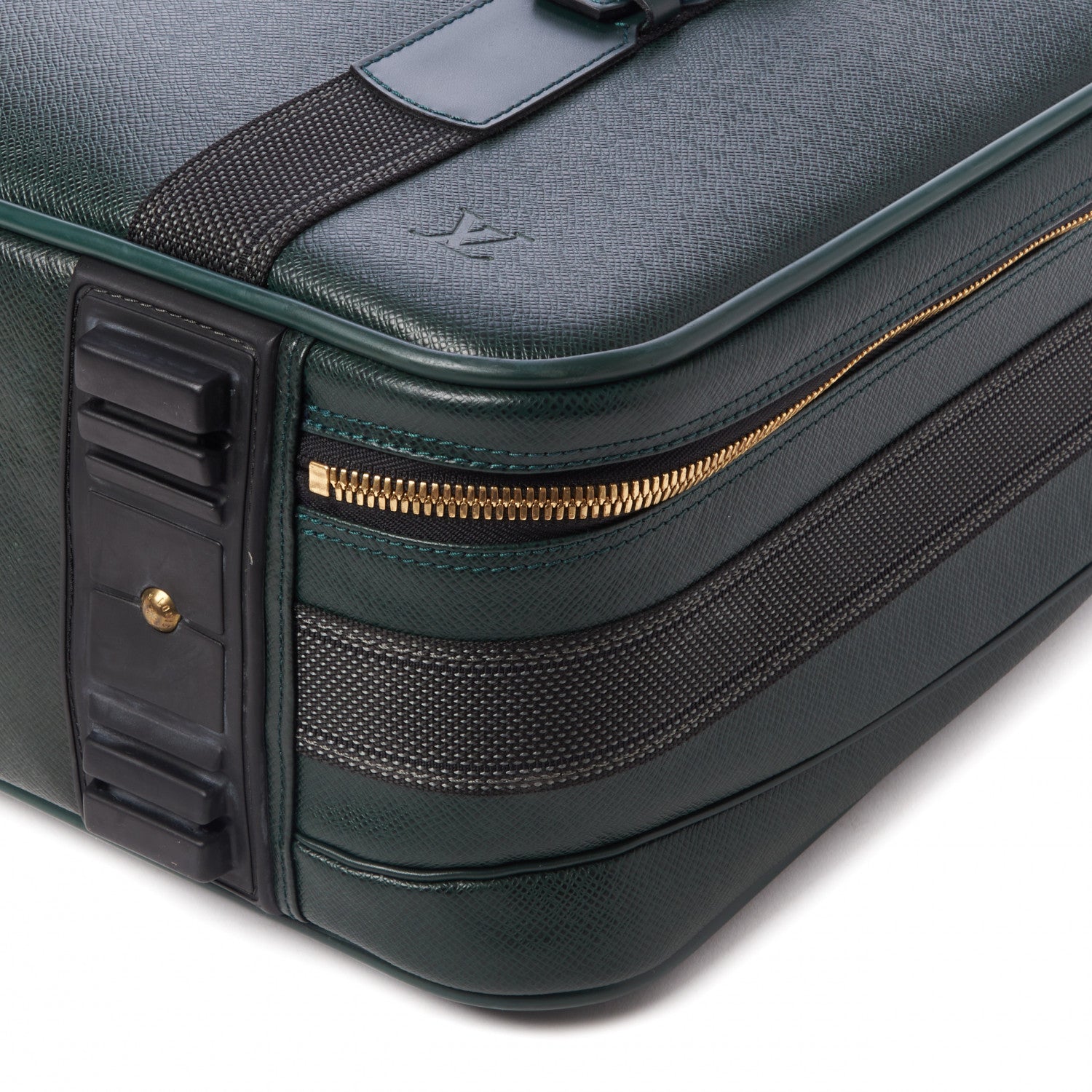 Louis Vuitton Taiga Satellite 53 Epicea 4 of 7