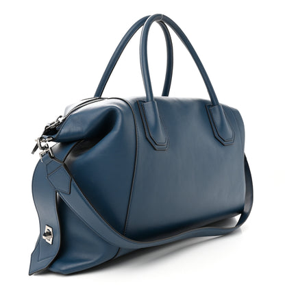 Givenchy Smooth Calfskin Medium Soft Antigona Midnight 3 of 16