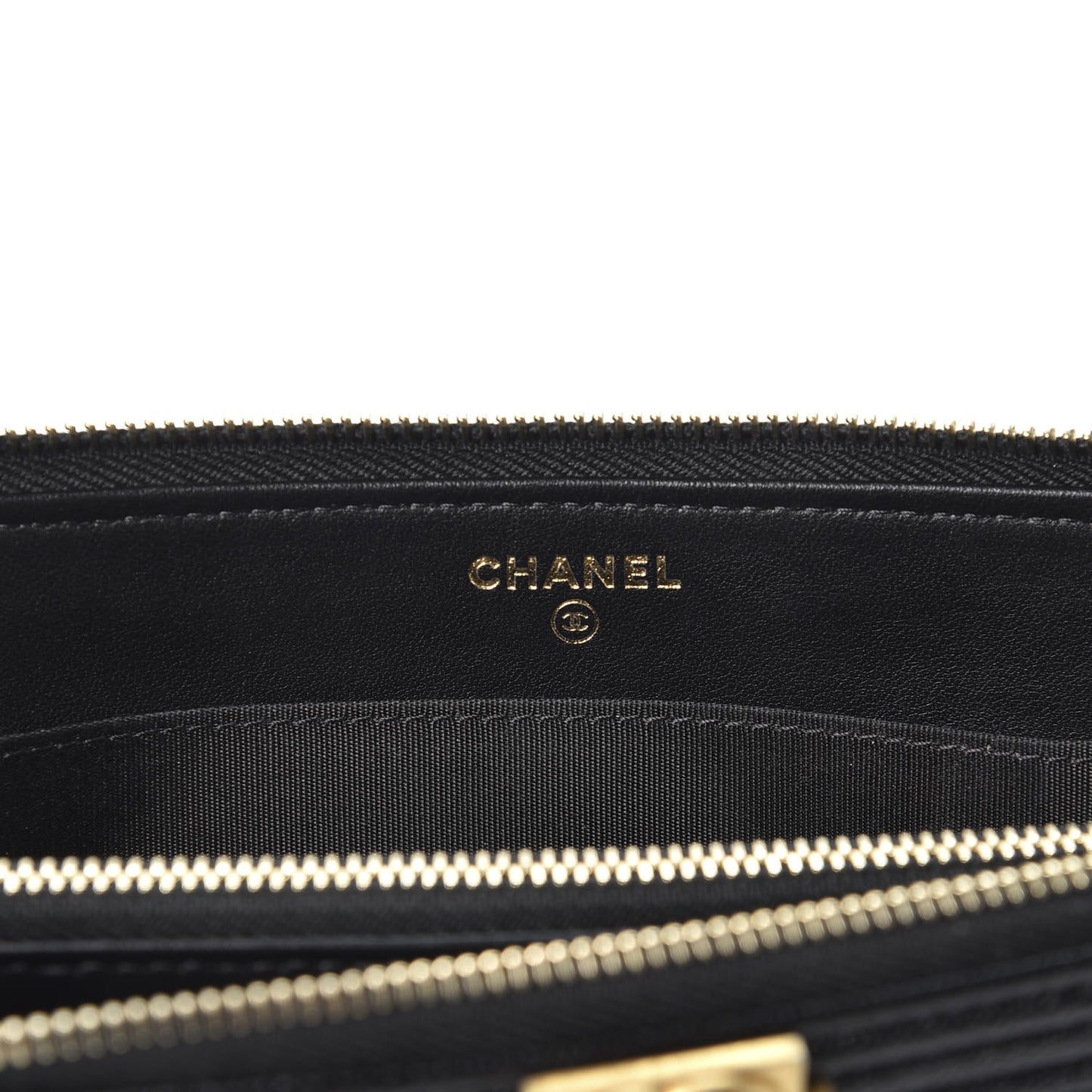 Caviar Quilted Small Zipped Boy Pouch Black