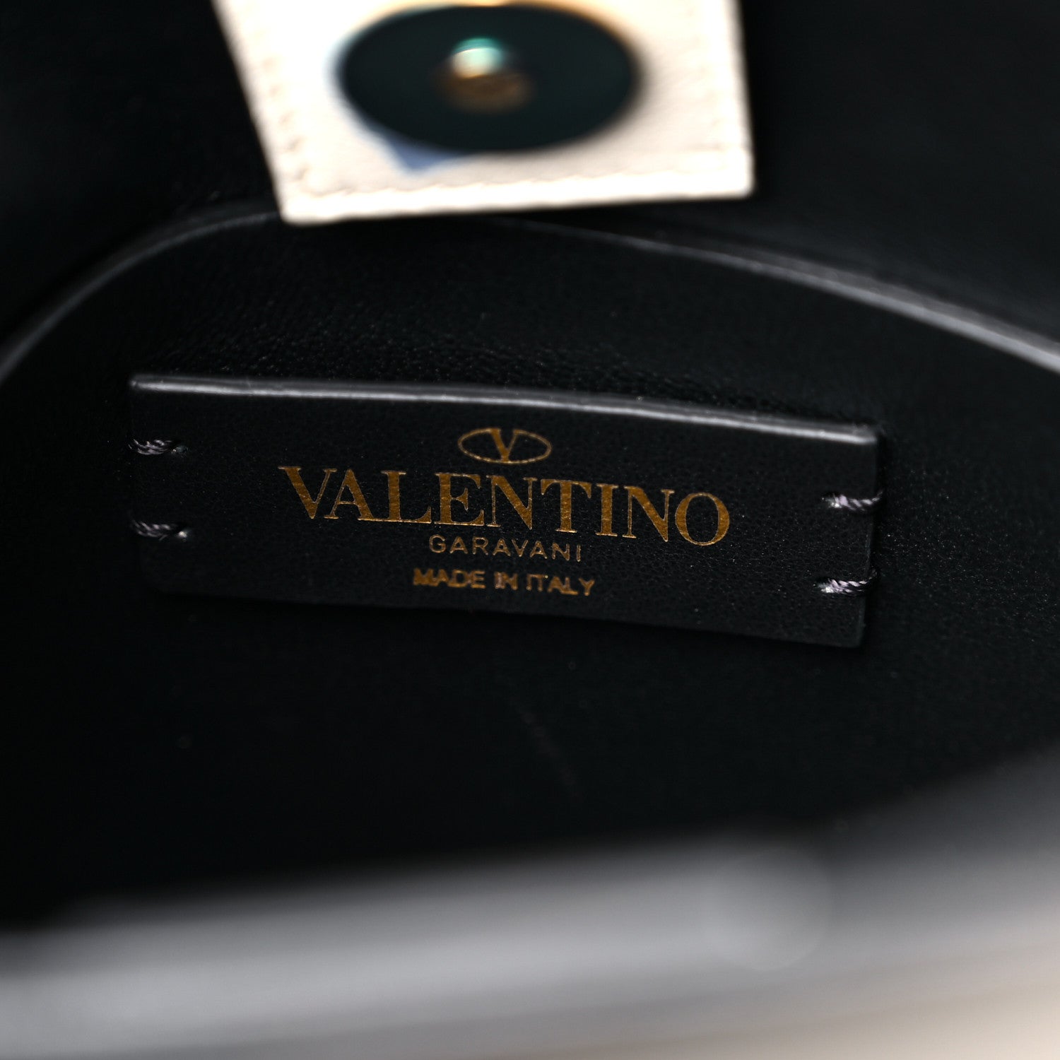 Valentino Garavani Nappa Small Roman Stud The Handle Bag Ivory Black 7 of 9