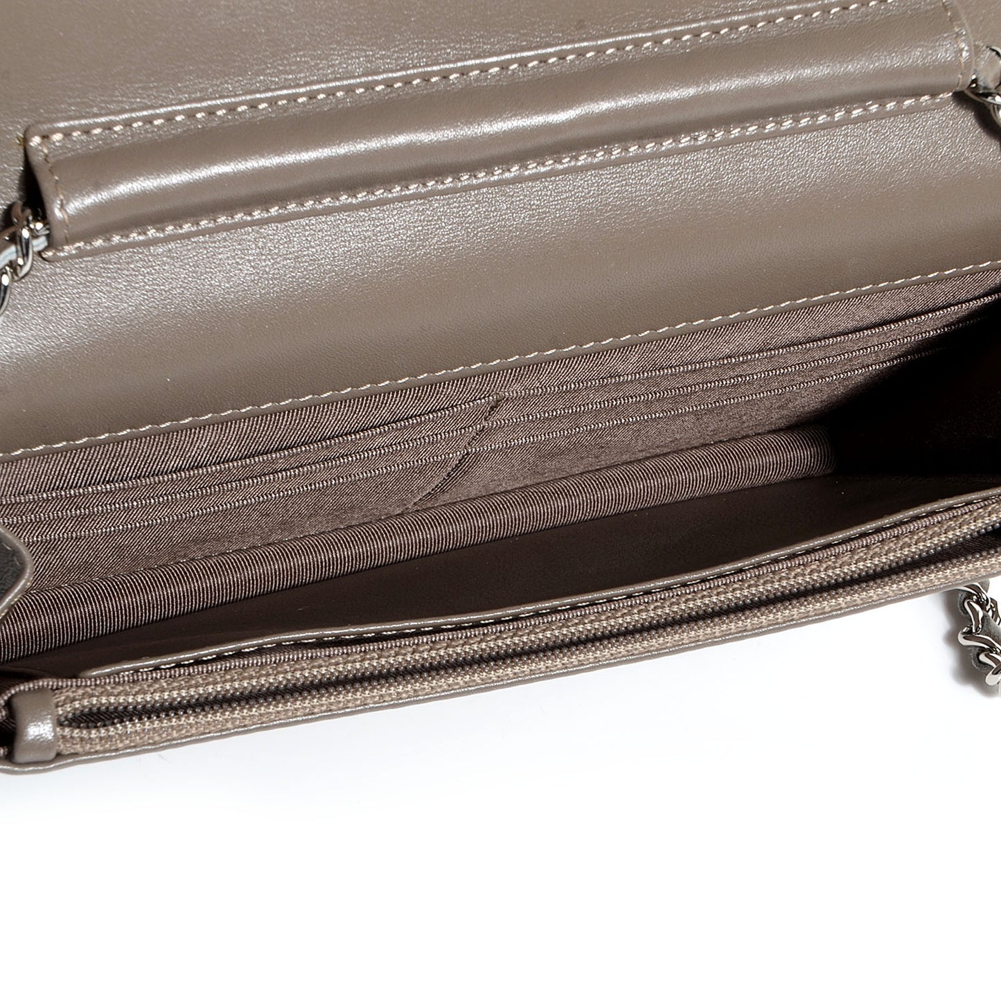 Patent Quilted Wallet On Chain WOC Grey