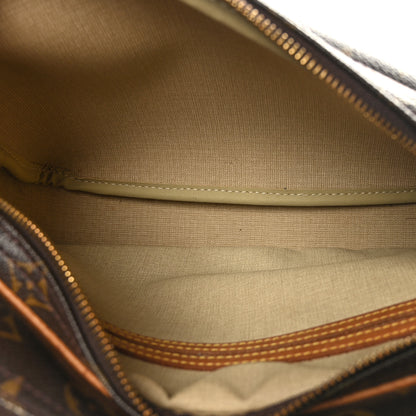 Louis Vuitton Monogram Reporter PM 6 of 11