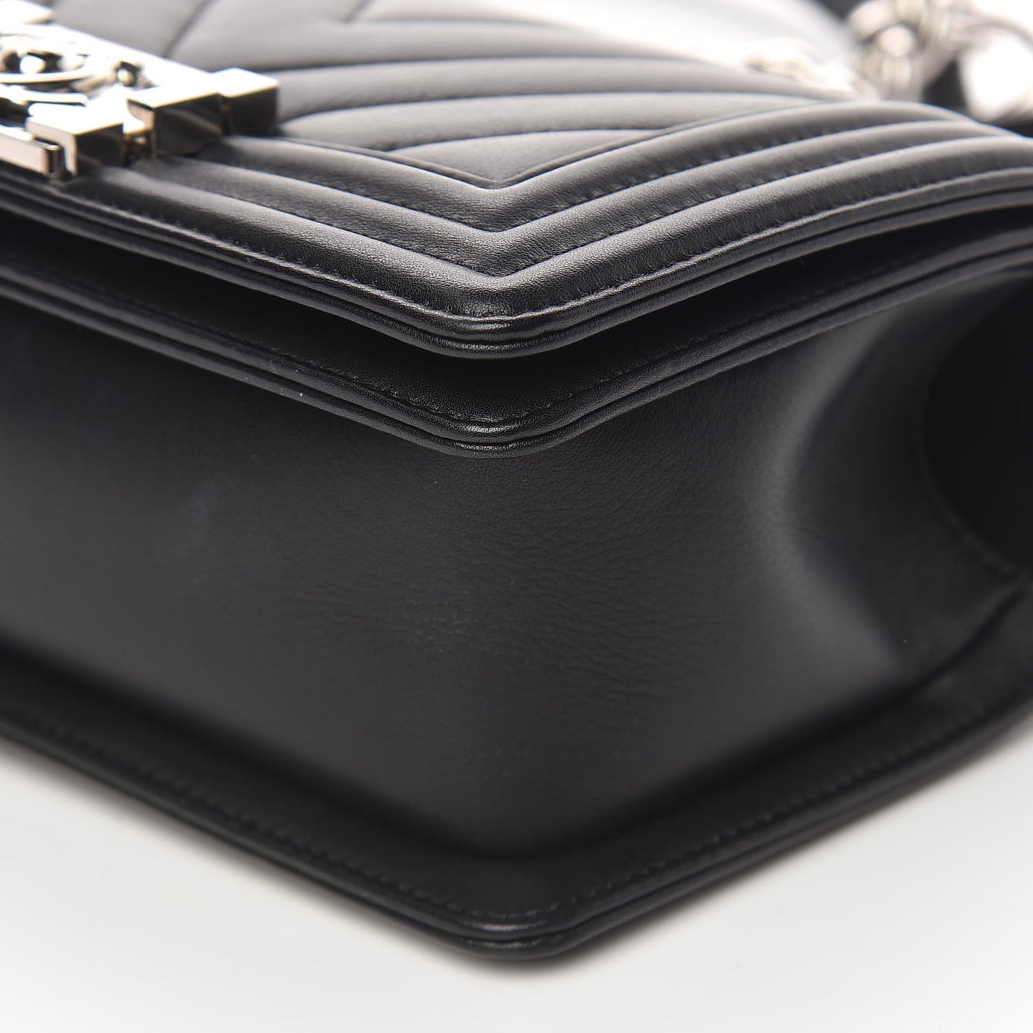 Calfskin Chevron Quilted Small Boy Flap Black