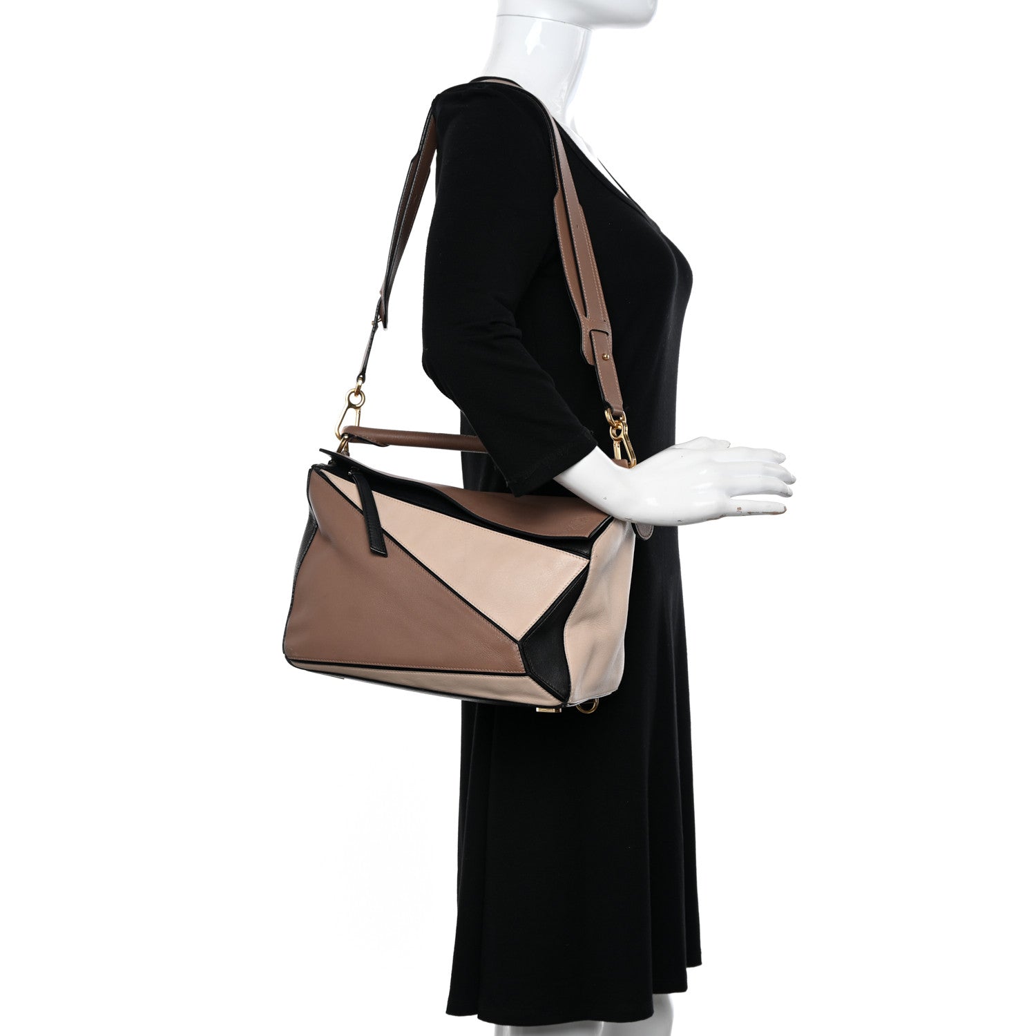 Loewe Calfskin Medium Puzzle Bag Sand Hazelnut Ash 2 of 21